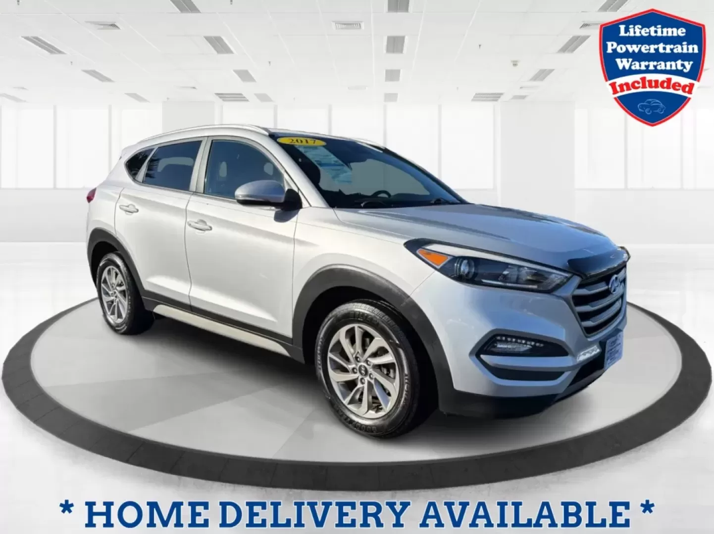 2017 Hyundai Tucson SE Plus (KM8J3CA41HU) with an Nu 2L I-4 gasoline direct injection engine, located at 880 E. National Road, Vandalia, OH, 45377, (937) 908-9800, 39.891918, -84.183594 - ### Discover Your Next Adventure with the 2017 Hyundai Tucson SE Plus!<br /> <br /> Are you ready to elevate your road trips and daily commutes? The 2017 Hyundai Tucson SE Plus, now available at Advantage Car and Credit in Vandalia, OH, is the ideal SUV for a lifestyle rich in adventure and comfort. - Photo#0