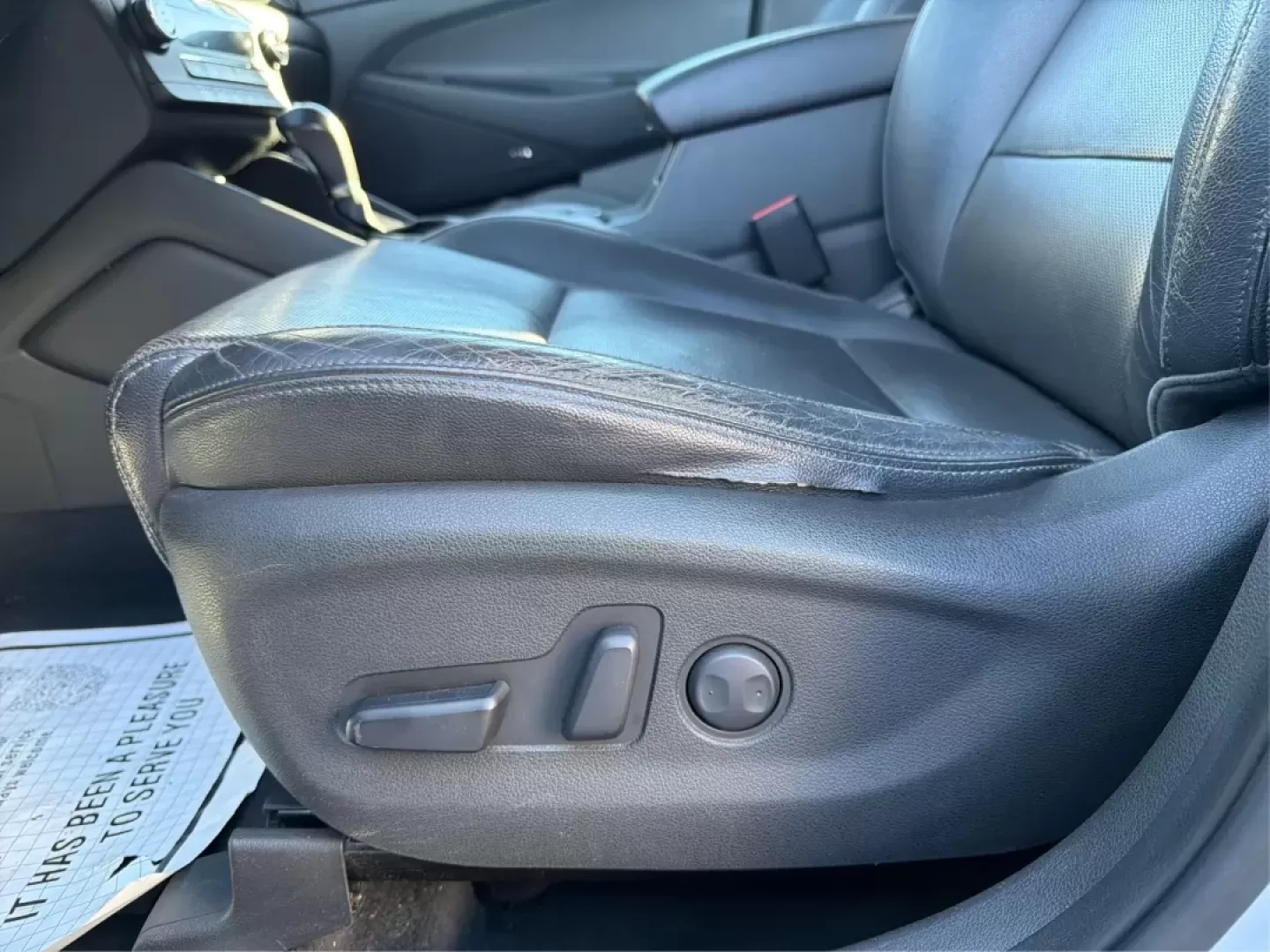 2017 Hyundai Tucson SE Plus (KM8J3CA41HU) with an Nu 2L I-4 gasoline direct injection engine, located at 880 E. National Road, Vandalia, OH, 45377, (937) 908-9800, 39.891918, -84.183594 - ### Discover Your Next Adventure with the 2017 Hyundai Tucson SE Plus!<br /> <br /> Are you ready to elevate your road trips and daily commutes? The 2017 Hyundai Tucson SE Plus, now available at Advantage Car and Credit in Vandalia, OH, is the ideal SUV for a lifestyle rich in adventure and comfort. - Photo#18