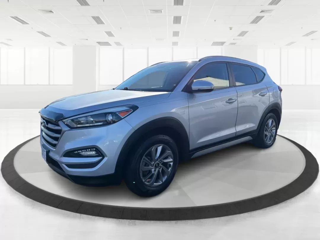 2017 Hyundai Tucson SE Plus (KM8J3CA41HU) with an Nu 2L I-4 gasoline direct injection engine, 6A transmission, located at 8750 N County Rd 25A, Piqua, OH, 45356, (937) 908-9800, 40.164391, -84.232513 - ### Discover Your Next Adventure with the 2017 Hyundai Tucson SE Plus!<br /> <br /> Are you ready to elevate your road trips and daily commutes? The 2017 Hyundai Tucson SE Plus, now available at Advantage Car and Credit in Vandalia, OH, is the ideal SUV for a lifestyle rich in adventure and comfort. - Photo#8