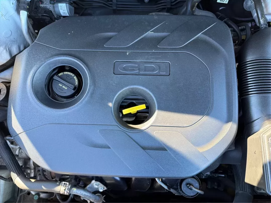 2017 Hyundai Tucson SE Plus (KM8J3CA41HU) with an Nu 2L I-4 gasoline direct injection engine, 6A transmission, located at 8750 N County Rd 25A, Piqua, OH, 45356, (937) 908-9800, 40.164391, -84.232513 - ### Discover Your Next Adventure with the 2017 Hyundai Tucson SE Plus!<br /> <br /> Are you ready to elevate your road trips and daily commutes? The 2017 Hyundai Tucson SE Plus, now available at Advantage Car and Credit in Vandalia, OH, is the ideal SUV for a lifestyle rich in adventure and comfort. - Photo#11