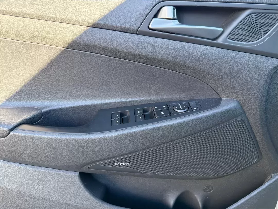 2017 Hyundai Tucson SE Plus (KM8J3CA41HU) with an Nu 2L I-4 gasoline direct injection engine, 6A transmission, located at 8750 N County Rd 25A, Piqua, OH, 45356, (937) 908-9800, 40.164391, -84.232513 - ### Discover Your Next Adventure with the 2017 Hyundai Tucson SE Plus!<br /> <br /> Are you ready to elevate your road trips and daily commutes? The 2017 Hyundai Tucson SE Plus, now available at Advantage Car and Credit in Vandalia, OH, is the ideal SUV for a lifestyle rich in adventure and comfort. - Photo#18