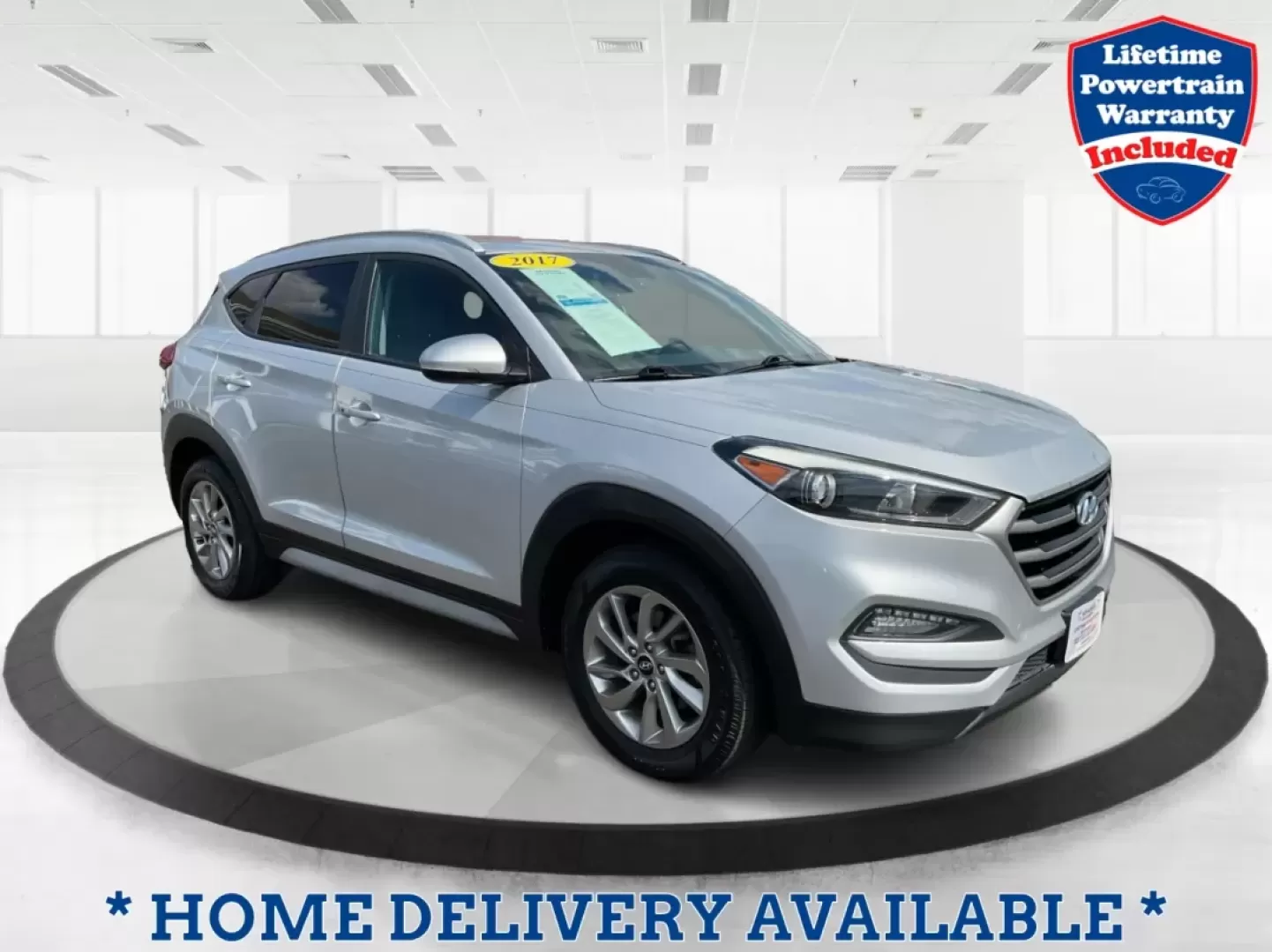 2017 Hyundai Tucson SE Plus (KM8J3CA41HU) with an Nu 2L I-4 gasoline direct injection engine, located at 880 E. National Road, Vandalia, OH, 45377, (937) 908-9800, 39.891918, -84.183594 - ### Discover Your Next Adventure with the 2017 Hyundai Tucson SE Plus!<br /> <br /> Are you ready to elevate your road trips and daily commutes? The 2017 Hyundai Tucson SE Plus, now available at Advantage Car and Credit in Vandalia, OH, is the ideal SUV for a lifestyle rich in adventure and comfort. - Photo#0