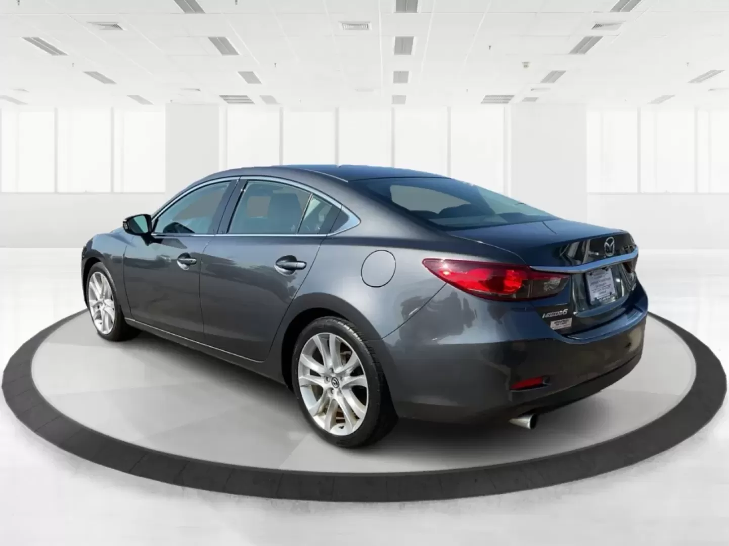 2014 Mazda Mazda6 i Touring (JM1GJ1V67E1) with an SKYACTIV-G 2.5L I-4 gasoline direct injection engine, located at 880 E. National Road, Vandalia, OH, 45377, (937) 908-9800, 39.891918, -84.183594 - **Discover the Perfect Ride for Your Adventures with the 2014 Mazda6 i Touring at Advantage Car and Credit!**<br /> <br /> Are you looking for a vehicle that perfectly balances style, comfort, and practicality? The 2014 Mazda6 i Touring sedan is the ideal choice for those who love to hit the road, w - Photo#4