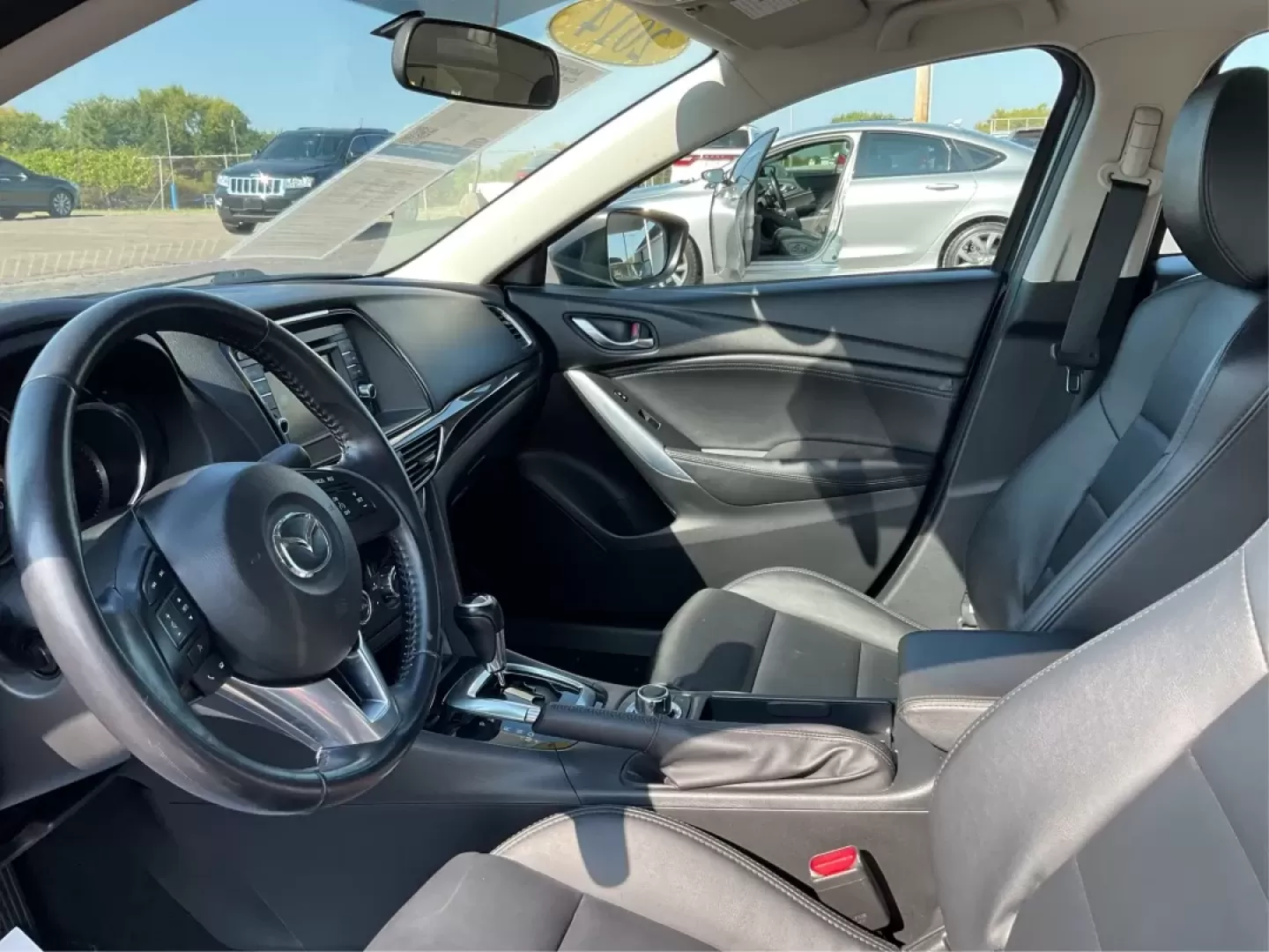 2014 Mazda Mazda6 i Touring (JM1GJ1V67E1) with an SKYACTIV-G 2.5L I-4 gasoline direct injection engine, located at 880 E. National Road, Vandalia, OH, 45377, (937) 908-9800, 39.891918, -84.183594 - **Discover the Perfect Ride for Your Adventures with the 2014 Mazda6 i Touring at Advantage Car and Credit!**<br /> <br /> Are you looking for a vehicle that perfectly balances style, comfort, and practicality? The 2014 Mazda6 i Touring sedan is the ideal choice for those who love to hit the road, w - Photo#9