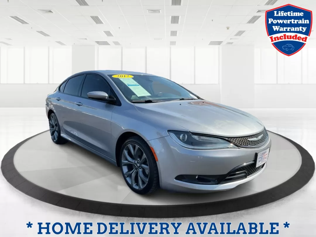 2015 Chrysler 200 S