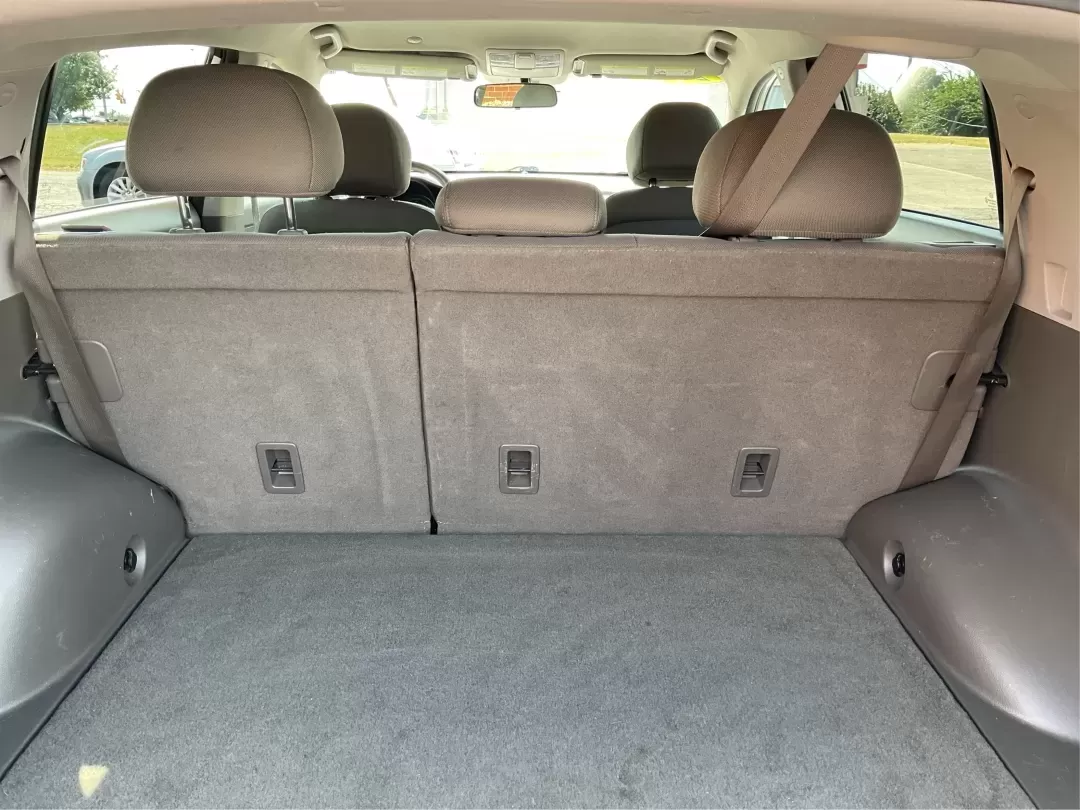 2013 Kia Sportage LX (KNDPBCA26D7) with an 2.4L I-4 DOHC engine, located at 4508 South Dixie Dr, Moraine, OH, 45439, (937) 908-9800, 39.689976, -84.218452 - Experience the ultimate blend of versatility and comfort with this 2013 Kia Sportage LX, perfect for families on the go, urban commuters, or those planning outdoor weekend adventures. This reliable crossover's spacious interior and dynamic performance make it an ideal choice for drivers seeking a de - Photo#11