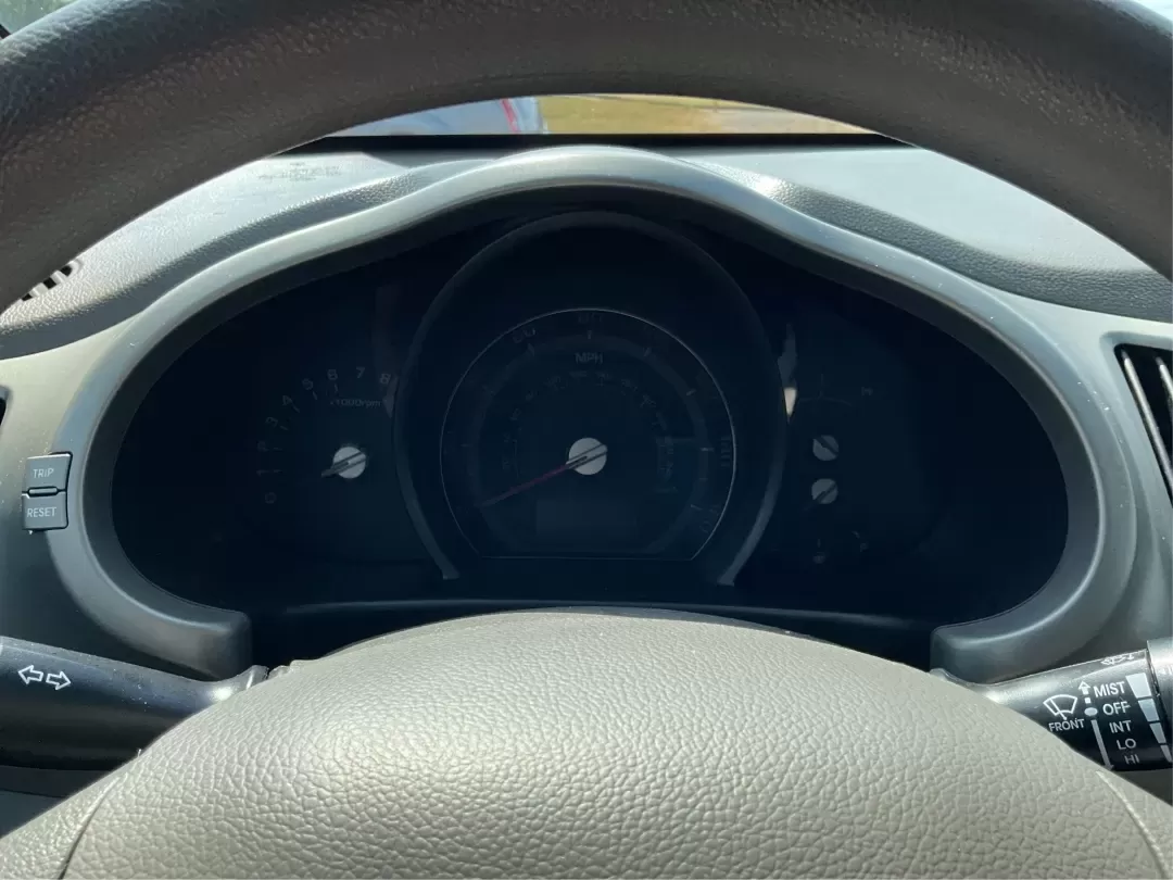 2013 Kia Sportage LX (KNDPBCA26D7) with an 2.4L I-4 DOHC engine, located at 4508 South Dixie Dr, Moraine, OH, 45439, (937) 908-9800, 39.689976, -84.218452 - Experience the ultimate blend of versatility and comfort with this 2013 Kia Sportage LX, perfect for families on the go, urban commuters, or those planning outdoor weekend adventures. This reliable crossover's spacious interior and dynamic performance make it an ideal choice for drivers seeking a de - Photo#14