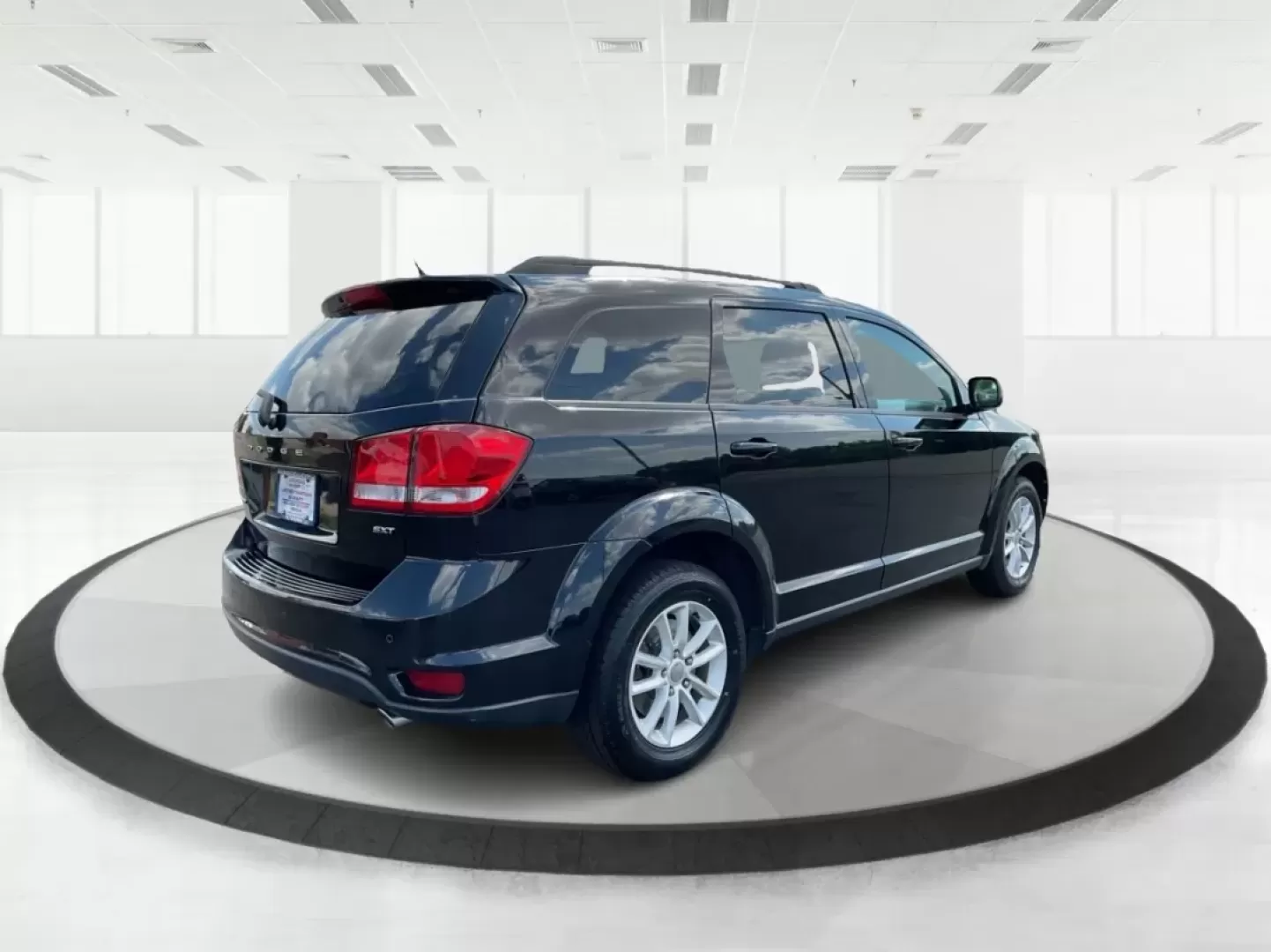 2017 Dodge Journey SXT AWD (3C4PDDBG5HT) with an Pentastar 3.6L V-6 DOHC engine, located at 1230 East Main St, Xenia, OH, 45385, (937) 908-9800, 39.688026, -83.910172 - **Adventure Awaits with the 2017 Dodge Journey SXT AWD at Advantage Car and Credit - Xenia!**<br /> <br /> Are you ready to embrace life's adventures with a reliable and versatile SUV that suits your dynamic lifestyle? The 2017 Dodge Journey SXT AWD is your perfect companion for everything from fami - Photo#2