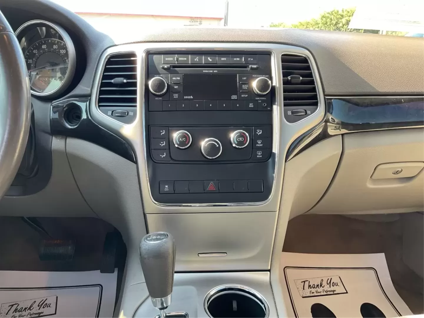 2011 Jeep Grand Cherokee Laredo (1J4RR4GG4BC) with an Other engine, located at 1099 N County Rd 25A , Troy, OH, 45373, (937) 908-9800, 40.057079, -84.212883 - **Adventure Awaits with the 2011 Jeep Grand Cherokee Laredo at Advantage Car and Credit in Troy, OH!**<br /> <br /> Are you ready to elevate your family adventures or weekend getaways? The 2011 Jeep Grand Cherokee Laredo is the SUV that can take you there, whether it's off the beaten path or cruisin - Photo#13