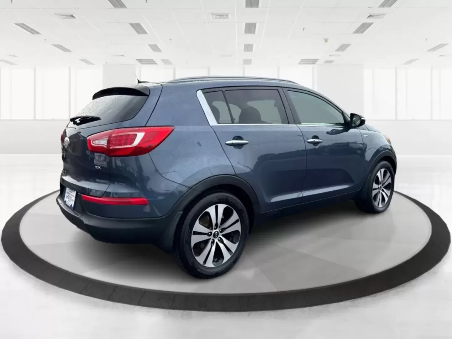 2013 Kia Sportage EX (KNDPCCA24D7) with an 2.4L I-4 DOHC engine, located at 1099 N County Rd 25A , Troy, OH, 45373, (937) 908-9800, 40.057079, -84.212883 - **Discover the Perfect Crossover for Your Active Lifestyle: 2013 Kia Sportage EX at Advantage Car and Credit in Troy, OH!**<br /> <br /> Are you ready to elevate your adventures? The 2013 Kia Sportage EX is a versatile crossover designed for families on the go, weekend warriors, or anyone looking to - Photo#2