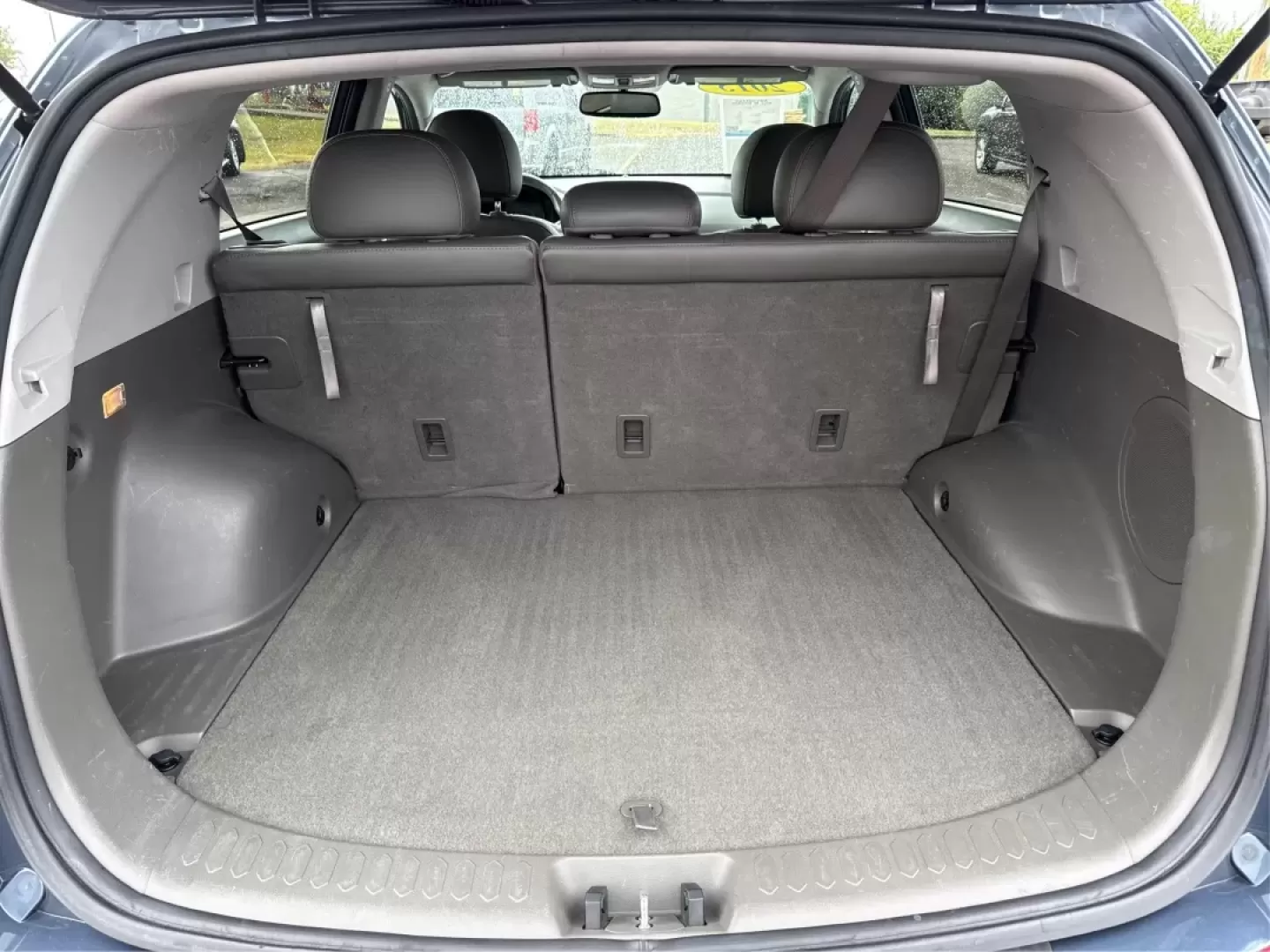 2013 Kia Sportage EX (KNDPCCA24D7) with an 2.4L I-4 DOHC engine, located at 1099 N County Rd 25A , Troy, OH, 45373, (937) 908-9800, 40.057079, -84.212883 - **Discover the Perfect Crossover for Your Active Lifestyle: 2013 Kia Sportage EX at Advantage Car and Credit in Troy, OH!**<br /> <br /> Are you ready to elevate your adventures? The 2013 Kia Sportage EX is a versatile crossover designed for families on the go, weekend warriors, or anyone looking to - Photo#12