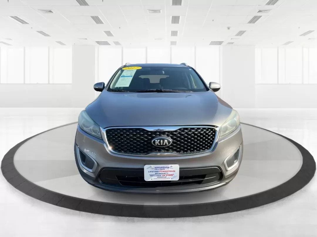 2017 Kia Sorento 3.3L LX (5XYPGDA53HG) with an Lambda II 3.3L V-6 gasoline direct injection engine, located at 1099 N County Rd 25A , Troy, OH, 45373, (937) 908-9800, 40.057079, -84.212883 - **Adventure Awaits in the 2017 Kia Sorento: Your Perfect Family SUV!**<br /> <br /> Are you ready to embark on unforgettable family road trips or weekend getaways? Look no further than the 2017 Kia Sorento, a versatile and comfortable SUV that's perfect for growing families and adventure-seekers ali - Photo#7