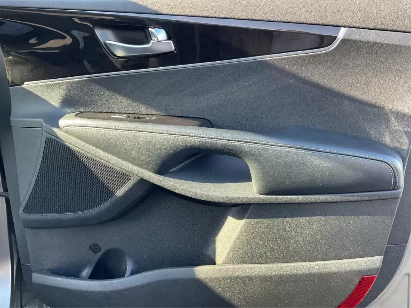 2017 Kia Sorento 3.3L LX (5XYPGDA53HG) with an Lambda II 3.3L V-6 gasoline direct injection engine, located at 1099 N County Rd 25A , Troy, OH, 45373, (937) 908-9800, 40.057079, -84.212883 - **Adventure Awaits in the 2017 Kia Sorento: Your Perfect Family SUV!**<br /> <br /> Are you ready to embark on unforgettable family road trips or weekend getaways? Look no further than the 2017 Kia Sorento, a versatile and comfortable SUV that's perfect for growing families and adventure-seekers ali - Photo#18