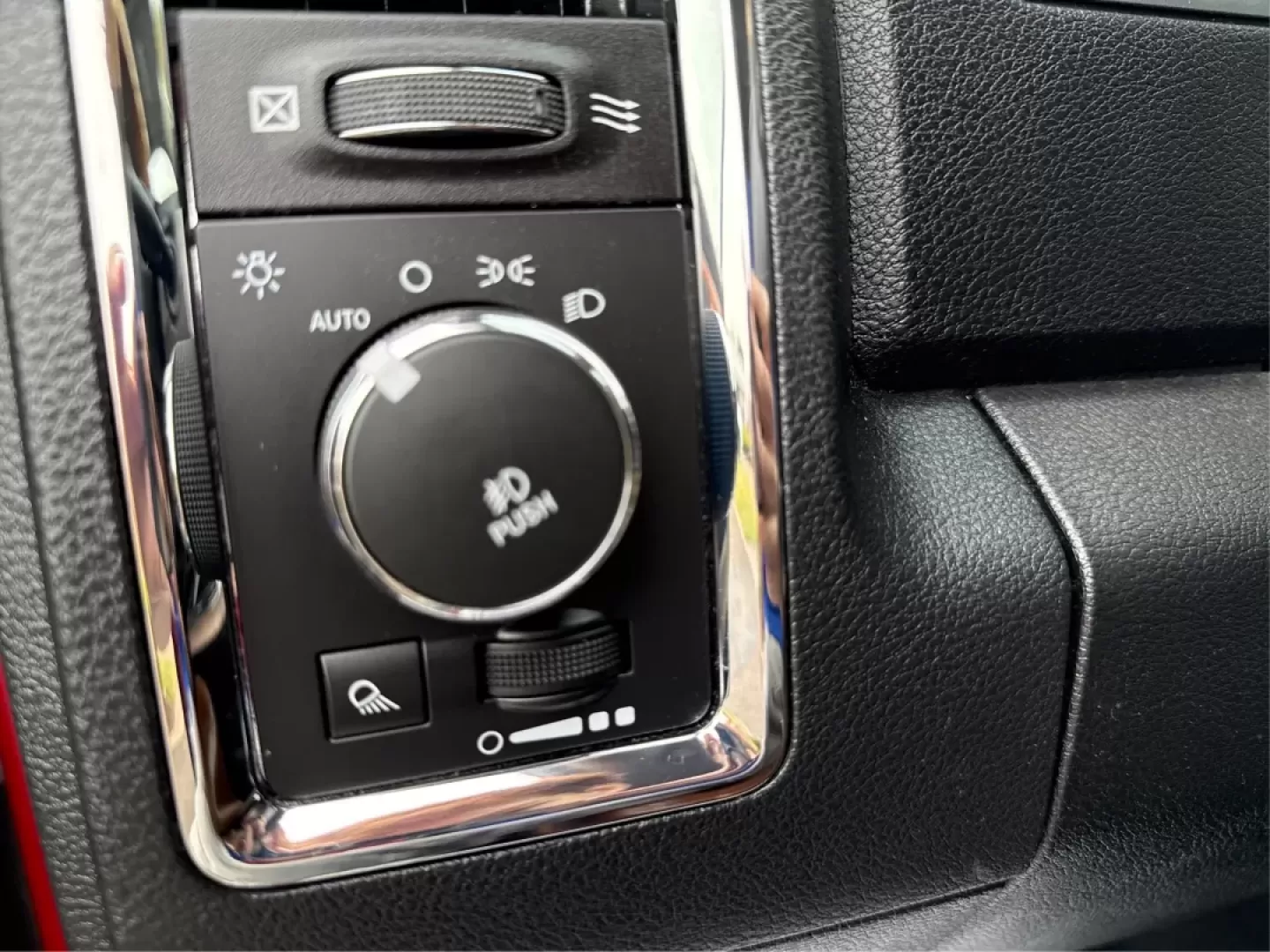 2014 Ram 1500 Longhorn (1C6RR7PT0ES) with an Other engine, located at 4508 South Dixie Dr, Moraine, OH, 45439, (937) 908-9800, 39.689976, -84.218452 - **Unleash Adventure with the 2014 Ram 1500 Longhorn Your Perfect Companion for Life on the Go!**<br /> <br /> At Advantage Car and Credit in Moraine, Ohio, we understand that life is an adventure, and the right vehicle can make all the difference. Whether you're a weekend warrior looking to tackle - Photo#17