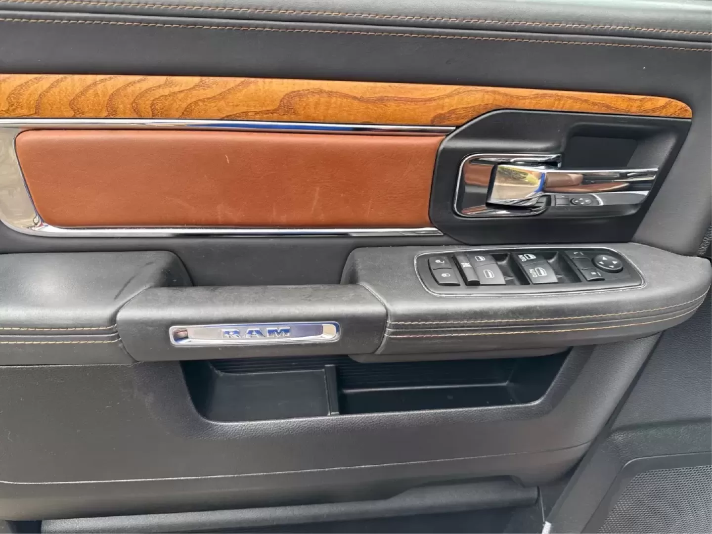 2014 Ram 1500 Longhorn (1C6RR7PT0ES) with an Other engine, located at 4508 South Dixie Dr, Moraine, OH, 45439, (937) 908-9800, 39.689976, -84.218452 - **Unleash Adventure with the 2014 Ram 1500 Longhorn Your Perfect Companion for Life on the Go!**<br /> <br /> At Advantage Car and Credit in Moraine, Ohio, we understand that life is an adventure, and the right vehicle can make all the difference. Whether you're a weekend warrior looking to tackle - Photo#19