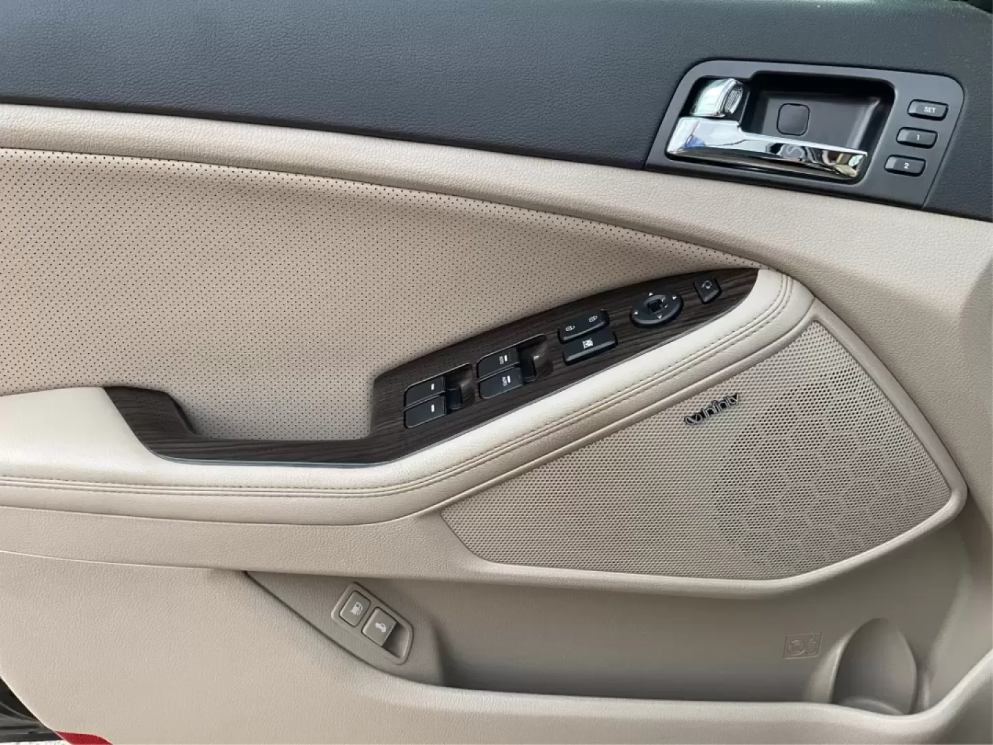 2013 Kia Optima EX (5XXGN4A74DG) with an 2.4L I-4 gasoline direct injection engine, located at 1184 Kauffman Ave, Fairborn, OH, 45324, (937) 908-9800, 39.807072, -84.030914 - ### Elevate Your Daily Drive with the 2013 Kia Optima EX at Advantage Car and Credit in Fairborn, OH!<br /> <br /> Are you in search of a reliable sedan that perfectly balances style, comfort, and advanced features? Look no further than the 2013 Kia Optima EX, now available at Advantage Car and Cred - Photo#17