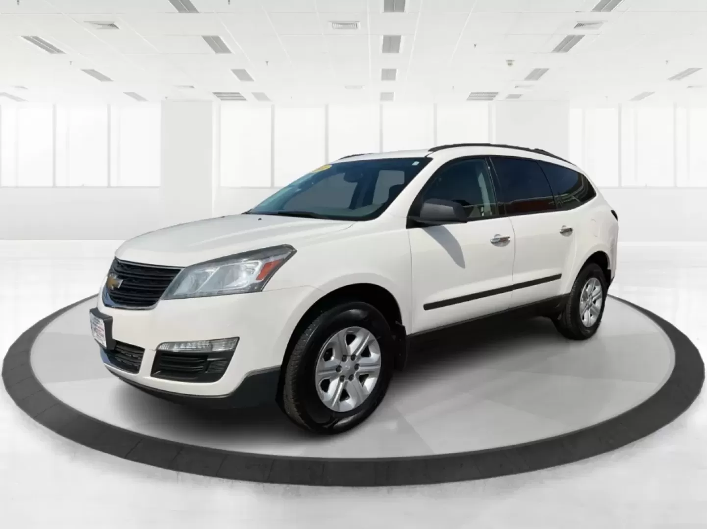 2014 Chevrolet Traverse LS (1GNKVFEDXEJ) with an 3.6L V-6 gasoline direct injection engine, located at 1951 S Dayton Lakeview Rd., New Carlisle, OH, 45344, (937) 908-9800, 39.890999, -84.050255 - **Adventure Awaits with This 2014 Chevrolet Traverse LS at Advantage Car and Credit - Riverside!**<br /> <br /> Are you ready to elevate your family road trips or weekend adventures? Introducing the 2014 Chevrolet Traverse LS-a versatile SUV designed with comfort, safety, and style in mind. This rug - Photo#8