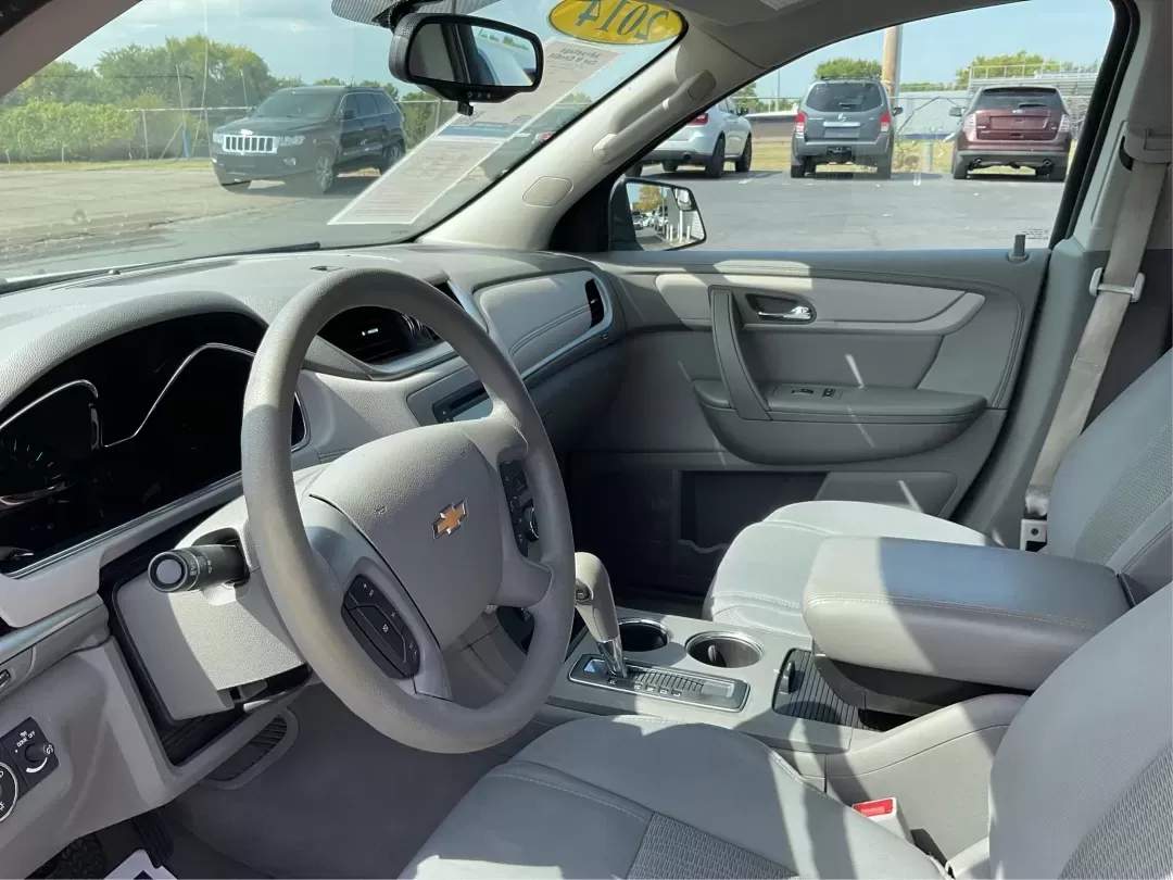 2014 Chevrolet Traverse LS (1GNKVFEDXEJ) with an 3.6L V-6 gasoline direct injection engine, located at 1951 S Dayton Lakeview Rd., New Carlisle, OH, 45344, (937) 908-9800, 39.890999, -84.050255 - **Adventure Awaits with This 2014 Chevrolet Traverse LS at Advantage Car and Credit - Riverside!**<br /> <br /> Are you ready to elevate your family road trips or weekend adventures? Introducing the 2014 Chevrolet Traverse LS-a versatile SUV designed with comfort, safety, and style in mind. This rug - Photo#9