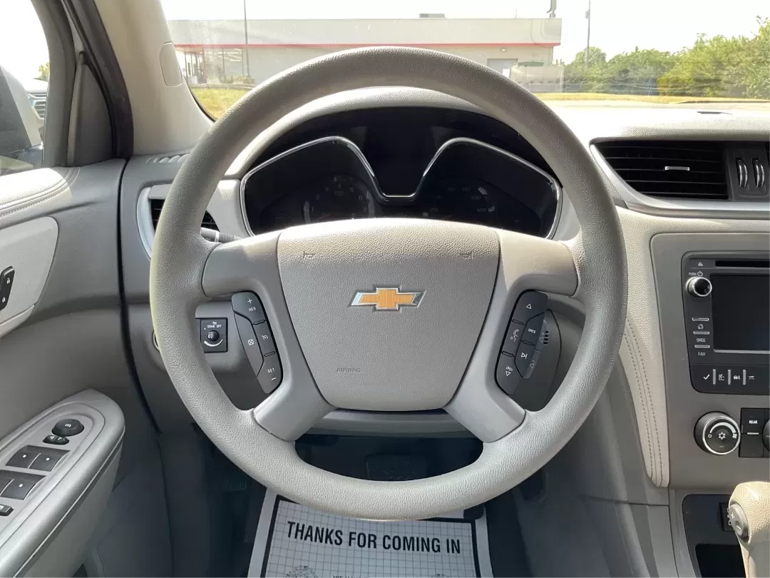 2014 Chevrolet Traverse LS (1GNKVFEDXEJ) with an 3.6L V-6 gasoline direct injection engine, located at 1951 S Dayton Lakeview Rd., New Carlisle, OH, 45344, (937) 908-9800, 39.890999, -84.050255 - **Adventure Awaits with This 2014 Chevrolet Traverse LS at Advantage Car and Credit - Riverside!**<br /> <br /> Are you ready to elevate your family road trips or weekend adventures? Introducing the 2014 Chevrolet Traverse LS-a versatile SUV designed with comfort, safety, and style in mind. This rug - Photo#16