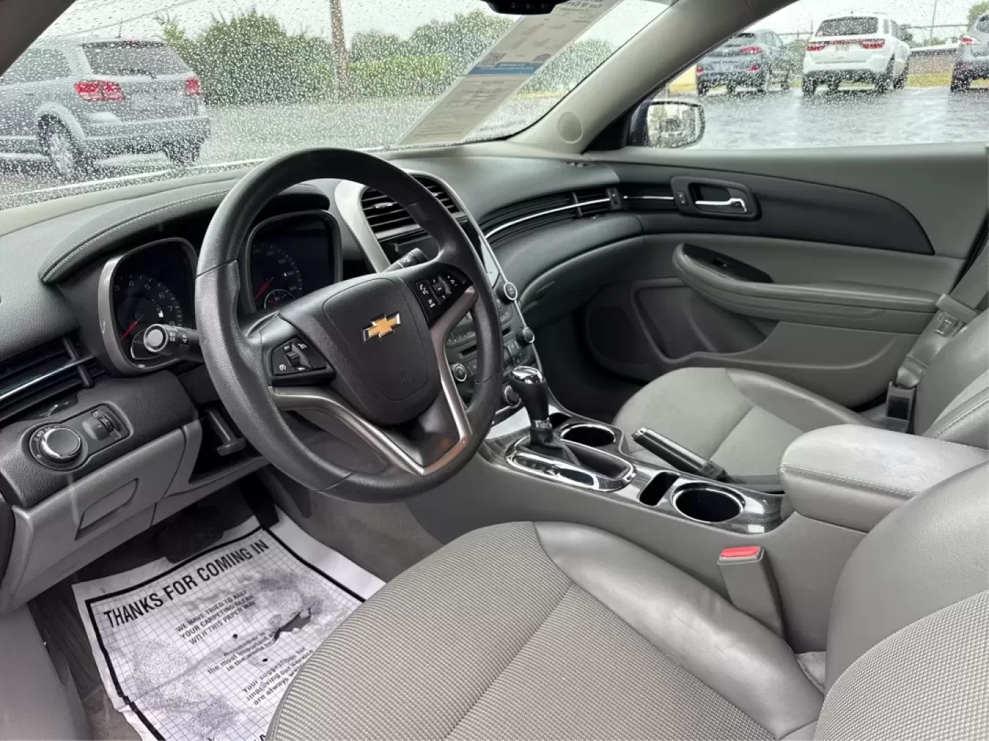 2014 Chevrolet Malibu 1LT (1G11C5SL0EF) with an ECOTEC 2.5L I-4 gasoline direct injection engine, located at 4508 South Dixie Dr, Moraine, OH, 45439, (937) 908-9800, 39.689976, -84.218452 - **Discover Your Next Adventure with the 2014 Chevrolet Malibu 1LT!** <br /> <br /> Are you searching for a reliable sedan that offers both comfort and style? Look no further than the 2014 Chevrolet Malibu 1LT, available now at Advantage Car and Credit in Moraine, OH! This vehicle is perfect for budg - Photo#9