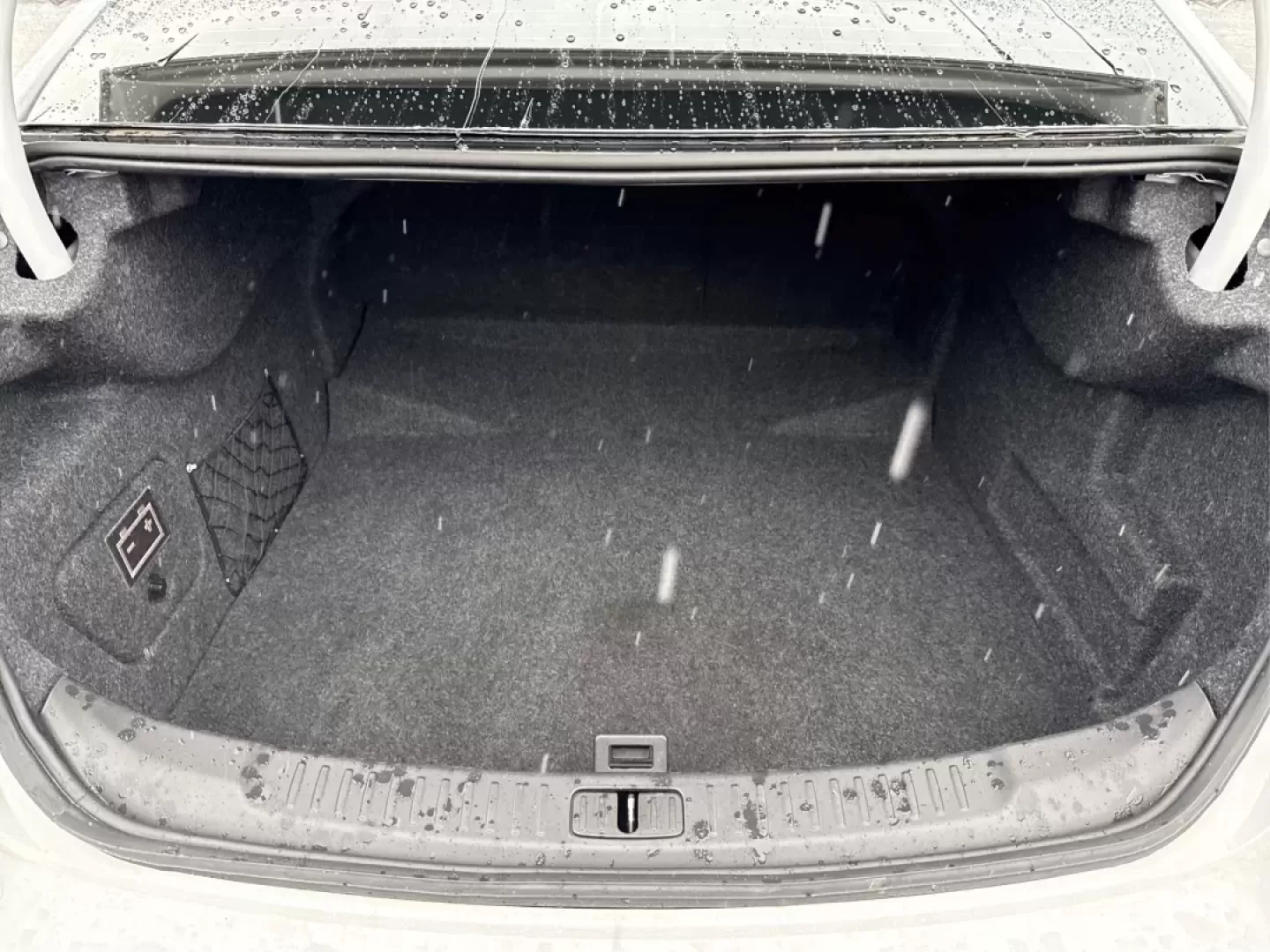 2014 Chevrolet Malibu 1LT (1G11C5SL0EF) with an ECOTEC 2.5L I-4 gasoline direct injection engine, located at 4508 South Dixie Dr, Moraine, OH, 45439, (937) 908-9800, 39.689976, -84.218452 - **Discover Your Next Adventure with the 2014 Chevrolet Malibu 1LT!** <br /> <br /> Are you searching for a reliable sedan that offers both comfort and style? Look no further than the 2014 Chevrolet Malibu 1LT, available now at Advantage Car and Credit in Moraine, OH! This vehicle is perfect for budg - Photo#12