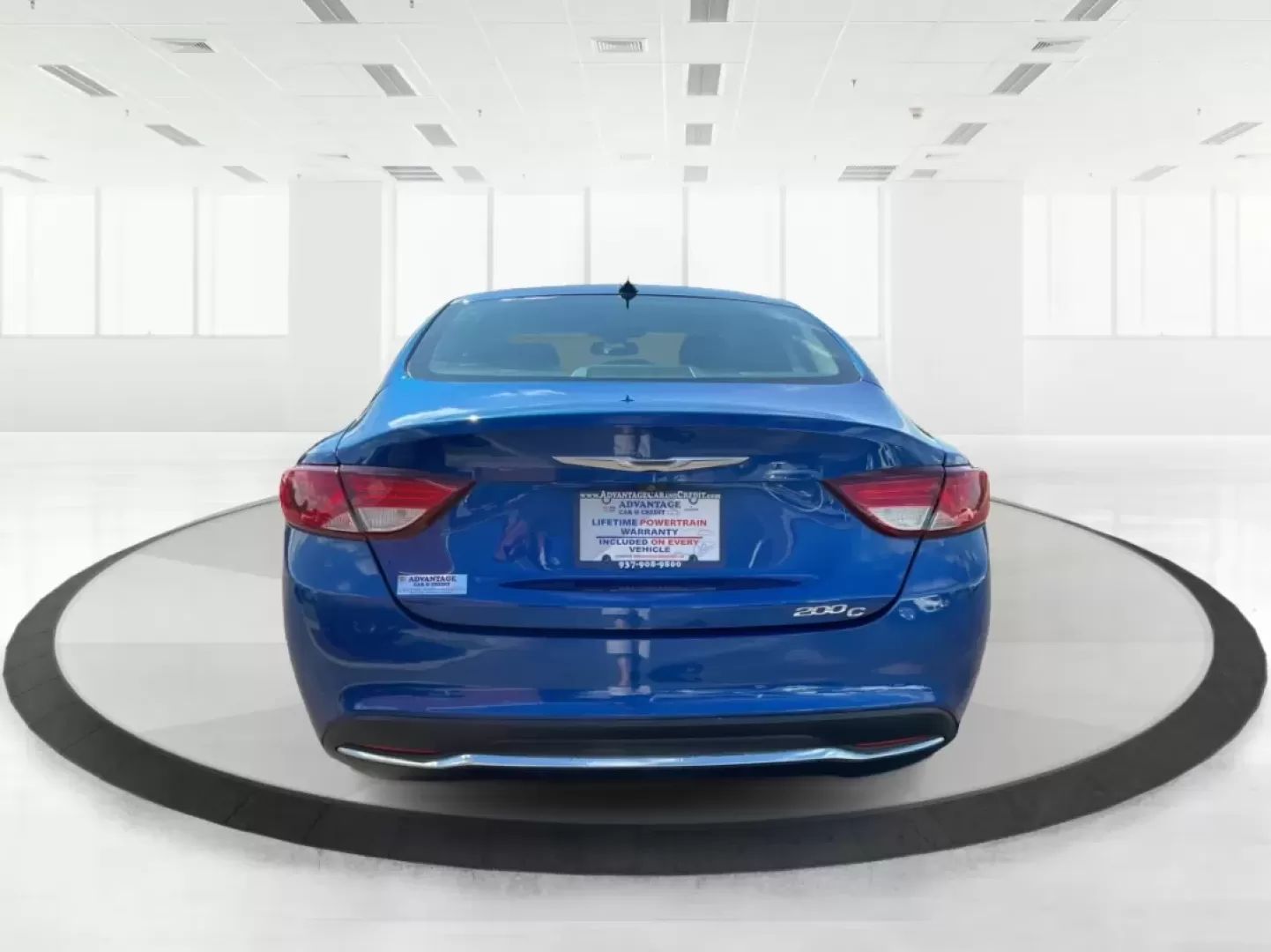 2015 Chrysler 200 C (1C3CCCCB0FN) with an 3.6L V-6 DOHC engine, located at 880 E. National Road, Vandalia, OH, 45377, (937) 908-9800, 39.891918, -84.183594 - **Hit the Road with Confidence: 2015 Chrysler 200 C at Advantage Car and Credit in Vandalia, OH**<br /> <br /> Are you searching for a dependable vehicle that effortlessly combines style, comfort, and advanced technology? Look no further than this stunning 2015 Chrysler 200 C, available now at Advan - Photo#3