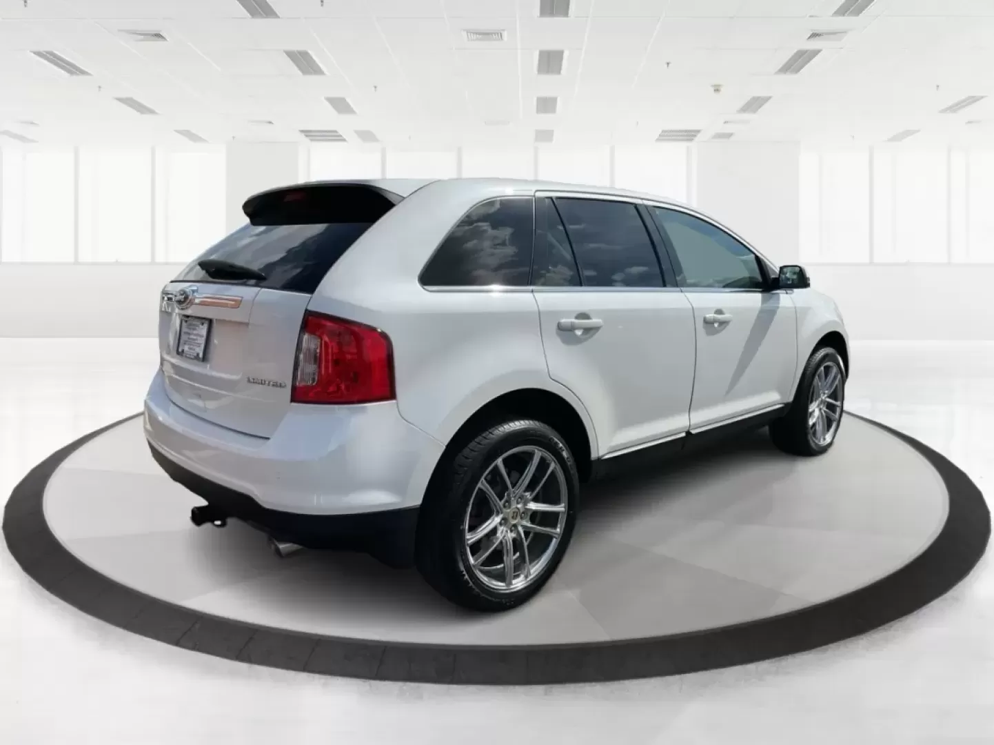 2014 Ford Edge Limited (2FMDK3KCXEB) with an Other engine, located at 1230 East Main St, Xenia, OH, 45385, (937) 908-9800, 39.688026, -83.910172 - **Unleash Your Adventurous Side with the 2014 Ford Edge Limited - Perfect for Family Road Trips and Weekend Getaways!**<br /> <br /> Are you ready to elevate your driving experience? Look no further than this stunning 2014 Ford Edge Limited, available exclusively at Advantage Car and Credit in Xenia - Photo#2