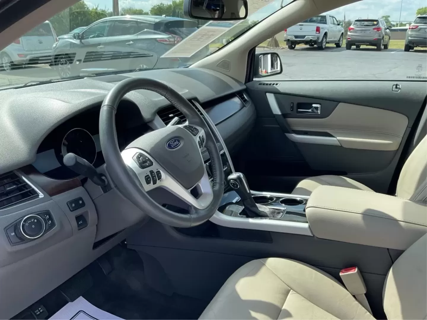 2014 Ford Edge Limited (2FMDK3KCXEB) with an Other engine, located at 1230 East Main St, Xenia, OH, 45385, (937) 908-9800, 39.688026, -83.910172 - **Unleash Your Adventurous Side with the 2014 Ford Edge Limited - Perfect for Family Road Trips and Weekend Getaways!**<br /> <br /> Are you ready to elevate your driving experience? Look no further than this stunning 2014 Ford Edge Limited, available exclusively at Advantage Car and Credit in Xenia - Photo#9