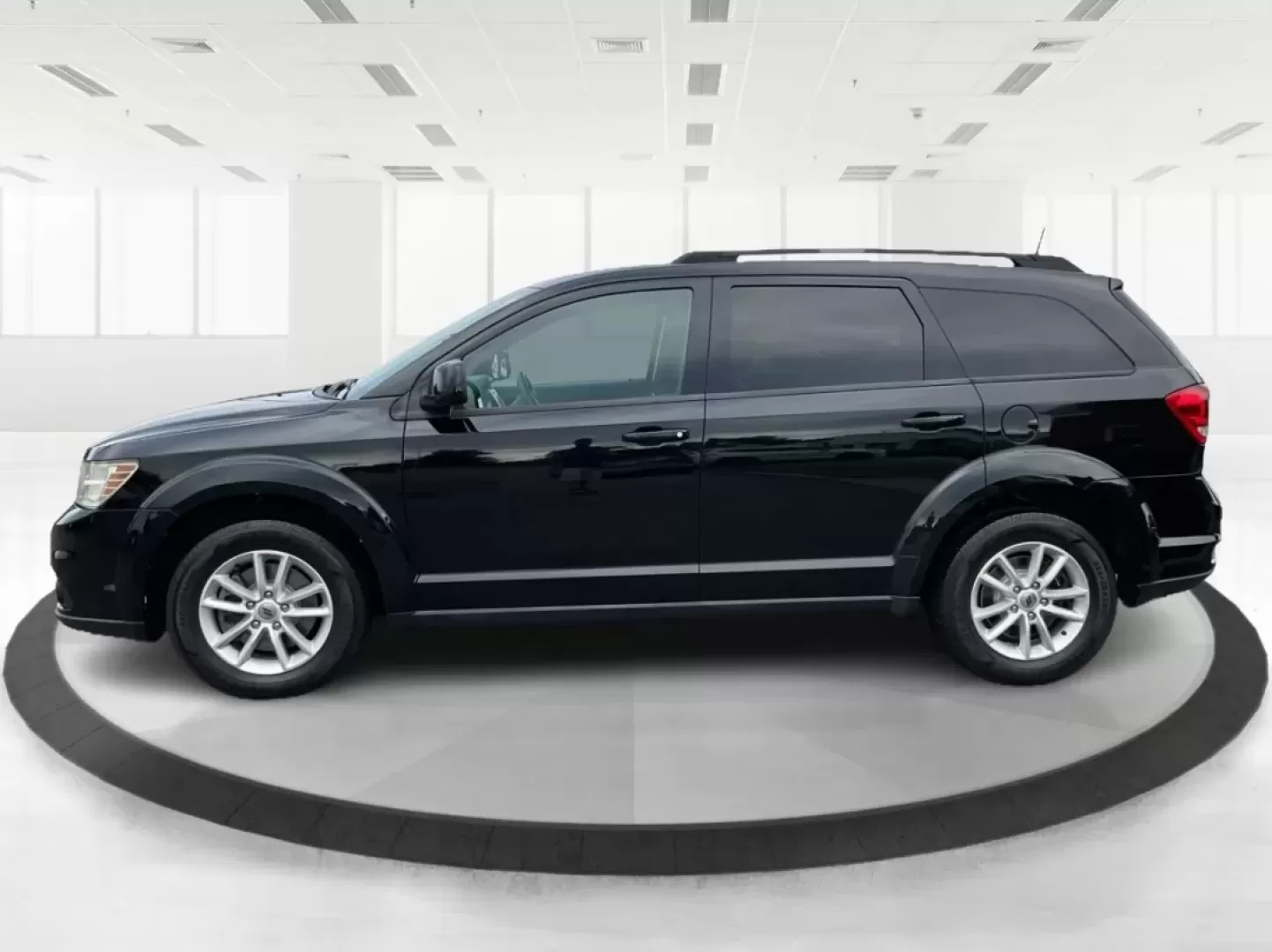 2019 Dodge Journey SE (3C4PDCBB9KT) with an Other engine, located at 8750 N County Rd 25A, Piqua, OH, 45356, (937) 908-9800, 40.164391, -84.232513 - **Discover Your Next Adventure with the 2019 Dodge Journey SE at Advantage Car and Credit!**<br /> <br /> Are you seeking a reliable vehicle for weekend getaways or a spacious ride for your growing family? Look no further than the 2019 Dodge Journey SE, now available at Advantage Car and Credit in P - Photo#5