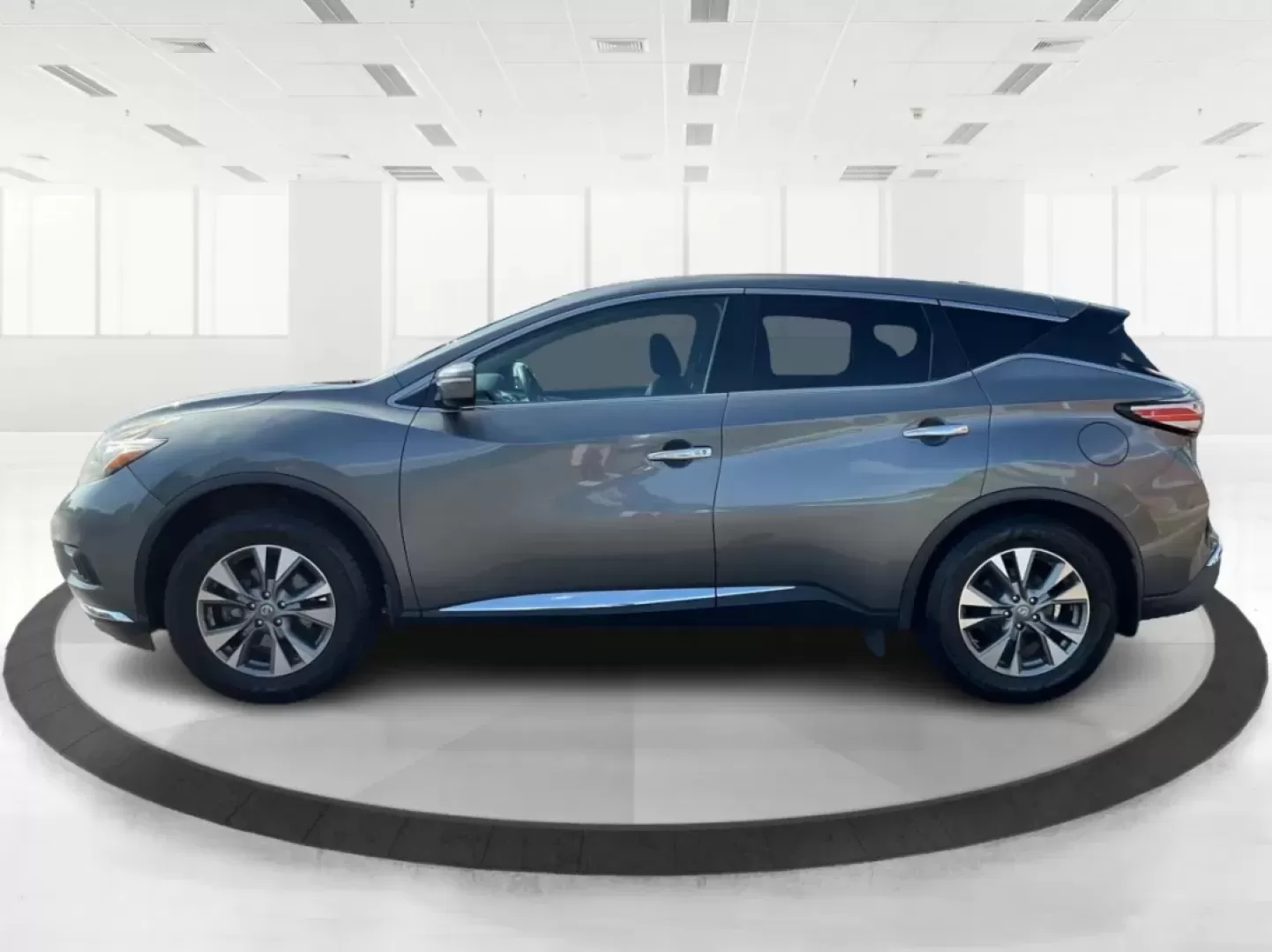 2015 Nissan Murano S (5N1AZ2MH0FN) with an 3.5L V-6 DOHC engine, located at 1951 S Dayton Lakeview Rd., New Carlisle, OH, 45344, (937) 908-9800, 39.890999, -84.050255 - **Unleash Your Adventures with the 2015 Nissan Murano Ideal for Growing Families and Weekend Explorers!**<br /> <br /> Are you ready to elevate your family outings or weekend adventures? Look no further than the stunning **2015 Nissan Murano** available at **Advantage Car and Credit**, your trusted - Photo#5
