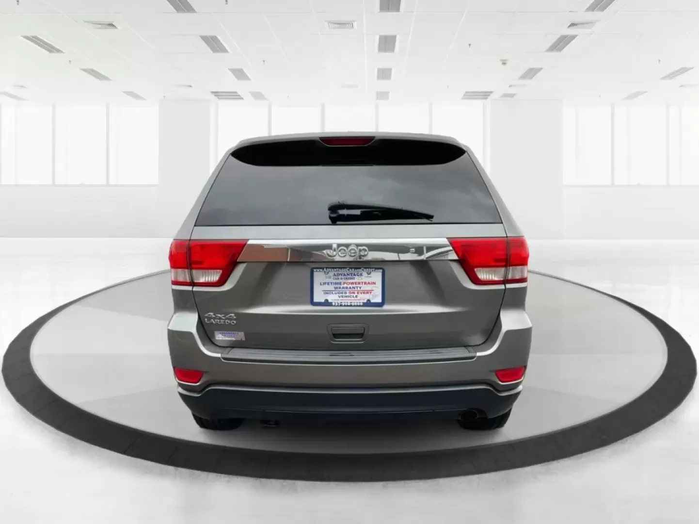 2012 Jeep Grand Cherokee Laredo (1C4RJFAG2CC) with an Other engine, located at 8750 N County Rd 25A, Piqua, OH, 45356, (937) 908-9800, 40.164391, -84.232513 - ### Discover Adventure with the 2012 Jeep Grand Cherokee Laredo at Advantage Car and Credit - Piqua<br /> <br /> Are you ready to tackle your next adventure, whether it's a weekend getaway or daily commutes through Piqua's scenic routes? The 2012 Jeep Grand Cherokee Laredo is the perfect SUV for tho - Photo#3
