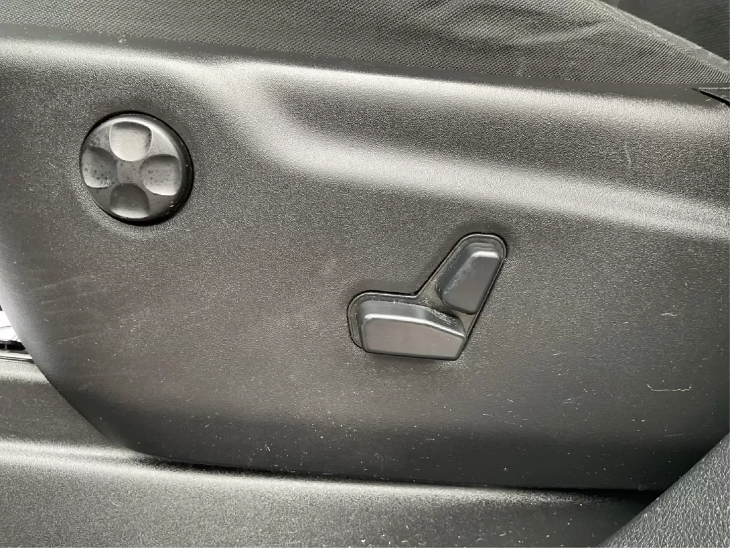 2012 Jeep Grand Cherokee Laredo (1C4RJFAG2CC) with an Other engine, located at 8750 N County Rd 25A, Piqua, OH, 45356, (937) 908-9800, 40.164391, -84.232513 - ### Discover Adventure with the 2012 Jeep Grand Cherokee Laredo at Advantage Car and Credit - Piqua<br /> <br /> Are you ready to tackle your next adventure, whether it's a weekend getaway or daily commutes through Piqua's scenic routes? The 2012 Jeep Grand Cherokee Laredo is the perfect SUV for tho - Photo#18