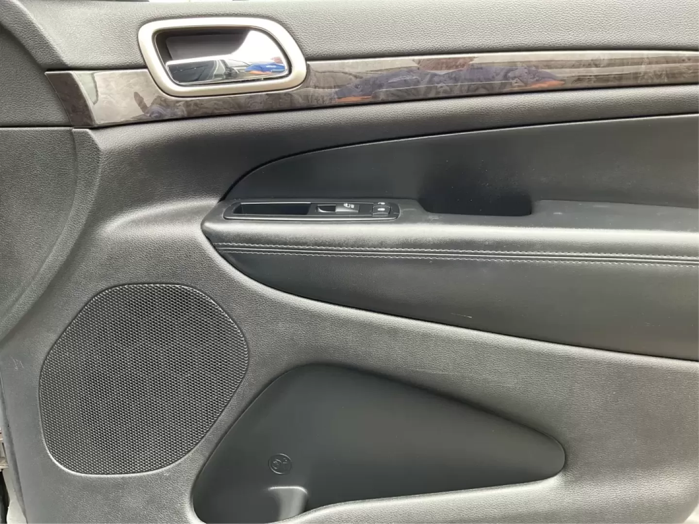 2012 Jeep Grand Cherokee Laredo (1C4RJFAG2CC) with an Other engine, located at 8750 N County Rd 25A, Piqua, OH, 45356, (937) 908-9800, 40.164391, -84.232513 - ### Discover Adventure with the 2012 Jeep Grand Cherokee Laredo at Advantage Car and Credit - Piqua<br /> <br /> Are you ready to tackle your next adventure, whether it's a weekend getaway or daily commutes through Piqua's scenic routes? The 2012 Jeep Grand Cherokee Laredo is the perfect SUV for tho - Photo#20