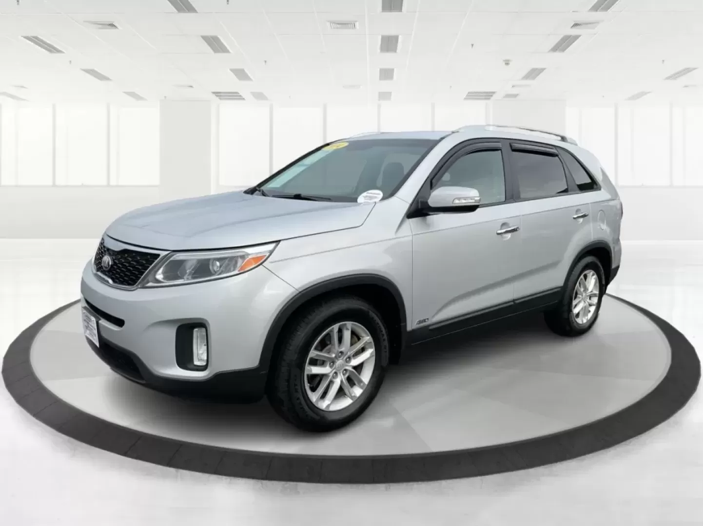 2014 Kia Sorento LX (5XYKTCA69EG) with an 2.4L I-4 gasoline direct injection engine, located at 4508 South Dixie Dr, Moraine, OH, 45439, (937) 908-9800, 39.689976, -84.218452 - Experience the freedom of adventure with the versatile 2014 Kia Sorento, available now at Advantage Car and Credit in Moraine, OH! This stylish utility SUV is not just a vehicle; it's the perfect companion for families, commuters, and weekend explorers alike. Whether you're navigating through the bu - Photo#8