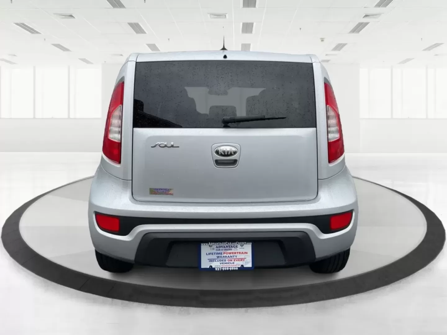 2013 Kia Soul + (KNDJT2A6XD7) with an 2.0L L4 DOHC 16V engine, Automatic transmission, located at 880 E. National Road, Vandalia, OH, 45377, (937) 908-9800, 39.891918, -84.183594 - **Elevate Your Everyday with the 2013 Kia Soul Perfect for the Modern Lifestyle!**<br /> <br /> Are you ready to embrace a vehicle that effortlessly fits into your busy life? The 2013 Kia Soul is your ideal companion, whether you're a growing family needing a reliable ride, a commuter seeking comfo - Photo#3