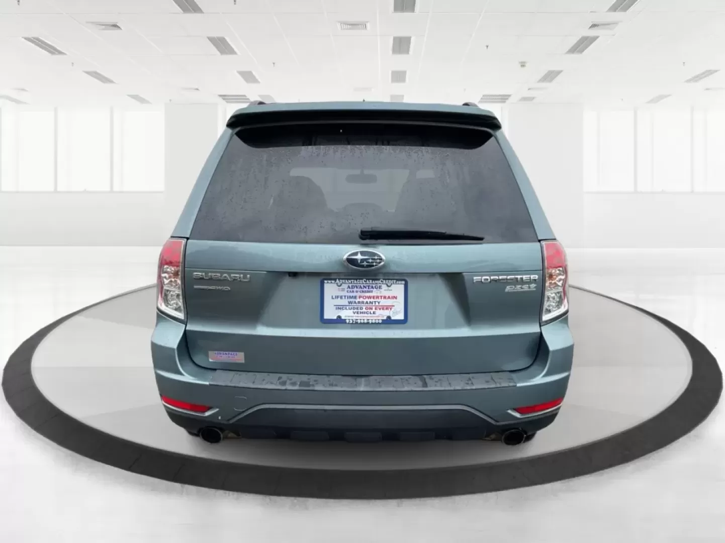 2013 Subaru Forester 2.5X Limited (JF2SHAEC3DH) with an 2.5L H-4 DOHC engine, located at 401 Woodman Dr, Riverside, OH, 45431, (937) 908-9800, 39.760899, -84.123421 - Discover the ultimate blend of adventure and reliability with this 2013 Subaru Forester 2.5X Limited, available now at Advantage Car and Credit - Riverside. Located at 401 Woodman Dr, Riverside, OH 45431, we specialize in Buy Here Pay Here financing, ensuring that you drive away with guaranteed appr - Photo#3