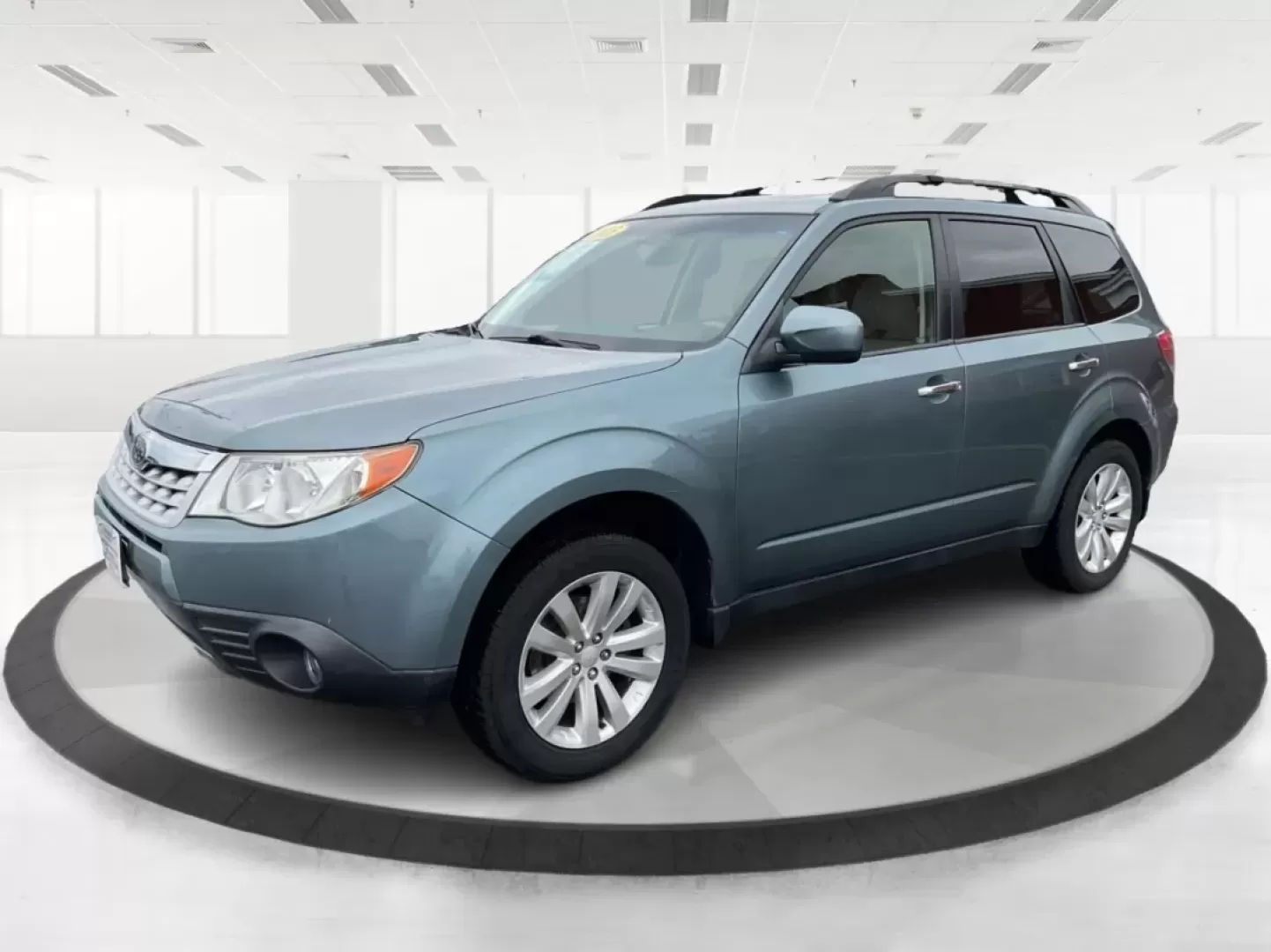 2013 Subaru Forester 2.5X Limited (JF2SHAEC3DH) with an 2.5L H-4 DOHC engine, located at 401 Woodman Dr, Riverside, OH, 45431, (937) 908-9800, 39.760899, -84.123421 - Discover the ultimate blend of adventure and reliability with this 2013 Subaru Forester 2.5X Limited, available now at Advantage Car and Credit - Riverside. Located at 401 Woodman Dr, Riverside, OH 45431, we specialize in Buy Here Pay Here financing, ensuring that you drive away with guaranteed appr - Photo#8