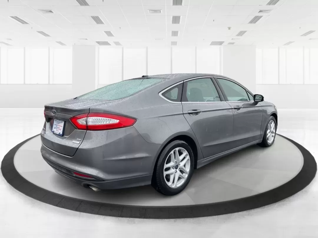 2014 Ford Fusion SE (3FA6P0HD2ER) with an Other engine, located at 4508 South Dixie Dr, Moraine, OH, 45439, (937) 908-9800, 39.689976, -84.218452 - **Discover Your Next Adventure with the 2014 Ford Fusion SE at Advantage Car and Credit - Moraine** <br /> <br /> Are you ready to elevate your daily commute or family road trips? The 2014 Ford Fusion SE is your gateway to a lifestyle brimming with comfort, technology, and reliability. Ideal for bu - Photo#2