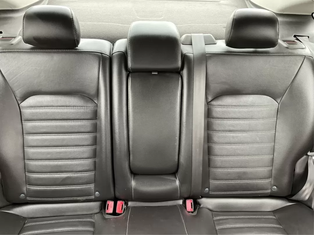 2014 Ford Fusion SE (3FA6P0HD2ER) with an Other engine, located at 4508 South Dixie Dr, Moraine, OH, 45439, (937) 908-9800, 39.689976, -84.218452 - **Discover Your Next Adventure with the 2014 Ford Fusion SE at Advantage Car and Credit - Moraine** <br /> <br /> Are you ready to elevate your daily commute or family road trips? The 2014 Ford Fusion SE is your gateway to a lifestyle brimming with comfort, technology, and reliability. Ideal for bu - Photo#14