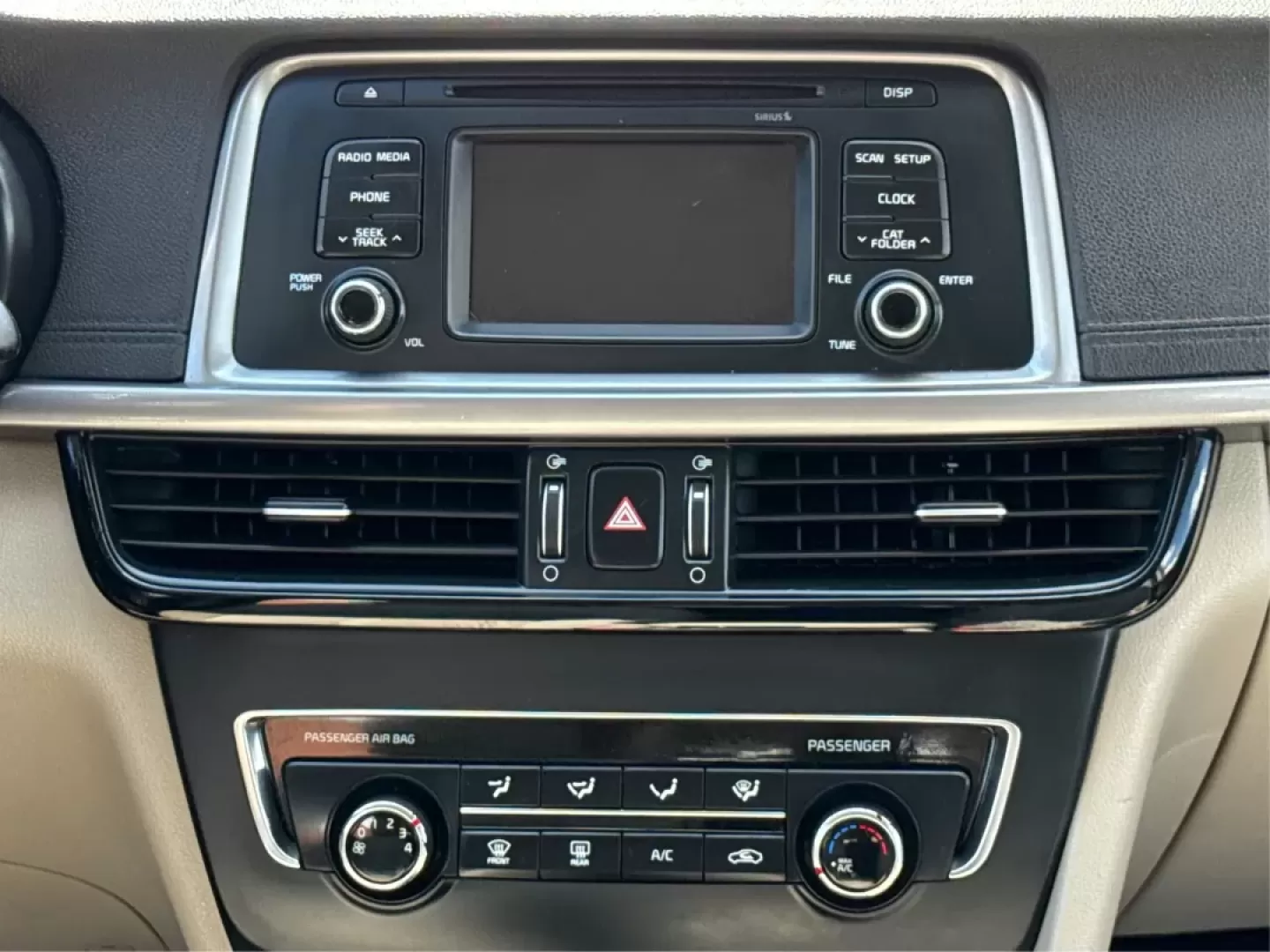 2016 Kia Optima LX (5XXGT4L38GG) with an Theta II 2.4L I-4 gasoline direct injection engine, located at 880 E. National Road, Vandalia, OH, 45377, (937) 908-9800, 39.891918, -84.183594 - **Drive Your Future with the 2016 Kia Optima LX Perfect for All Lifestyles!**<br /> <br /> Are you searching for the perfect vehicle to enhance your daily commute, weekend getaways, or even your family's adventures? Look no further than our stunning 2016 Kia Optima LX, available now at Advantage Ca - Photo#13