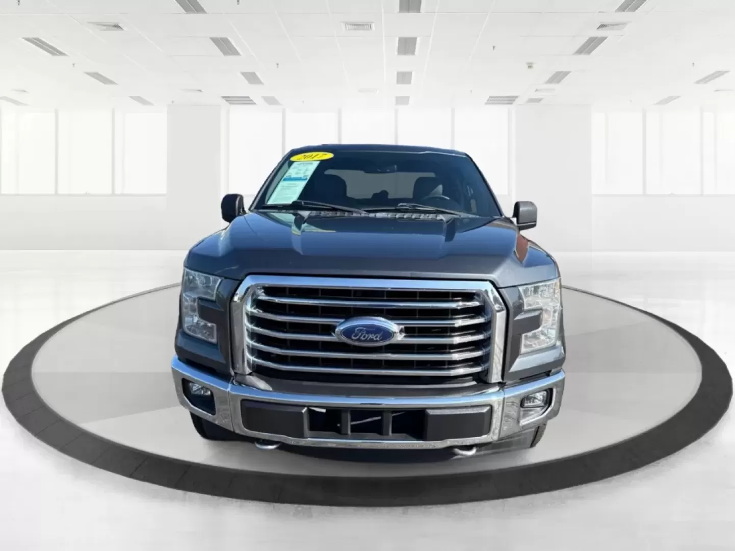 2017 Ford F-150 XLT (1FTFX1EF2HF) with an 5L V-8 DOHC engine, located at 401 Woodman Dr, Riverside, OH, 45431, (937) 908-9800, 39.760899, -84.123421 - **Unleash Your Adventures with This 2017 Ford F-150 XLT from Advantage Car and Credit - Troy!** <br /> <br /> Are you in search of a reliable truck that fits your adventurous lifestyle while also providing the comfort and technology you crave? Look no further than this stunning 2017 Ford F-150 XLT, - Photo#7