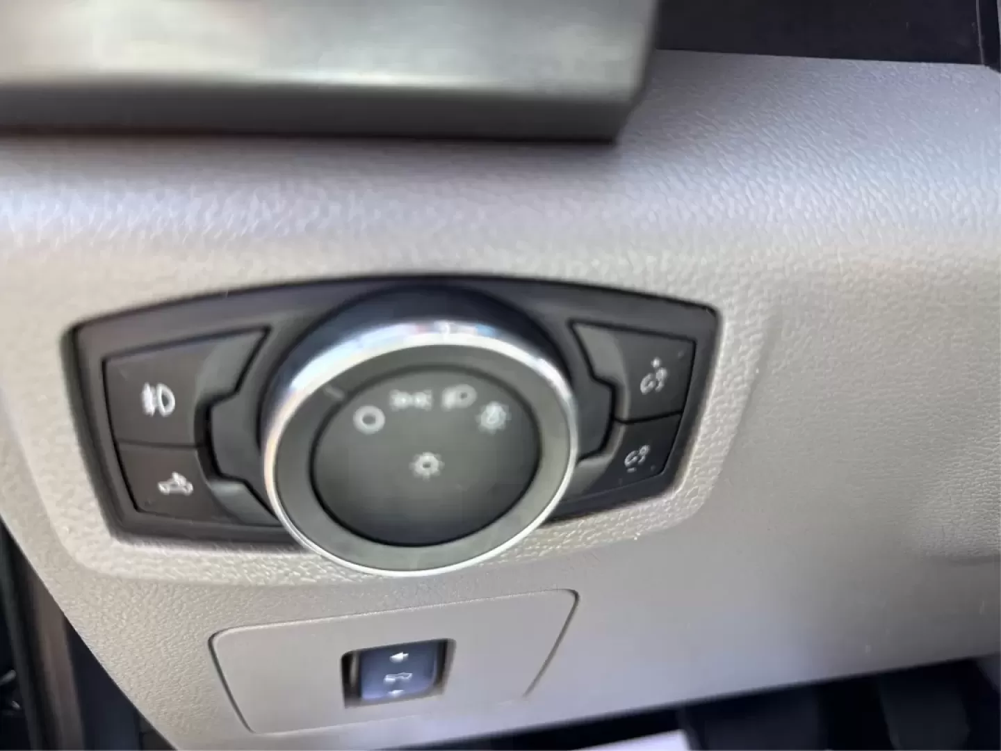 2017 Ford F-150 XLT (1FTFX1EF2HF) with an 5L V-8 DOHC engine, located at 401 Woodman Dr, Riverside, OH, 45431, (937) 908-9800, 39.760899, -84.123421 - **Unleash Your Adventures with This 2017 Ford F-150 XLT from Advantage Car and Credit - Troy!** <br /> <br /> Are you in search of a reliable truck that fits your adventurous lifestyle while also providing the comfort and technology you crave? Look no further than this stunning 2017 Ford F-150 XLT, - Photo#17