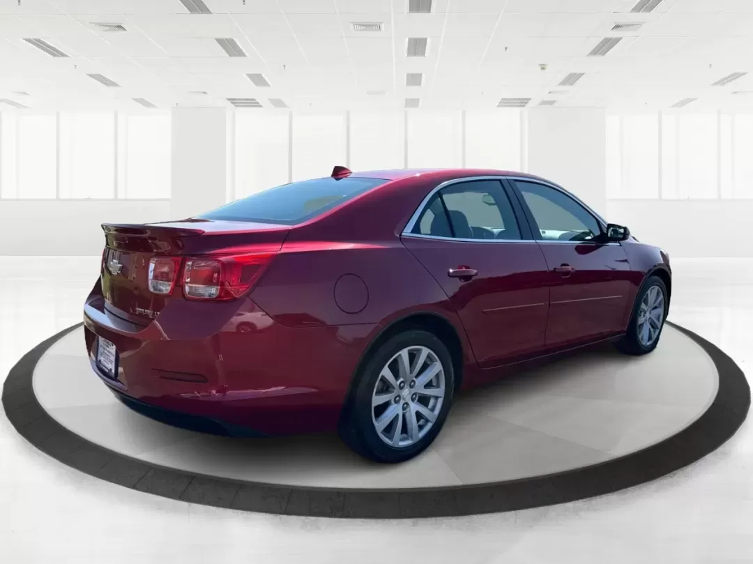 2014 Chevrolet Malibu 2LT (1G11E5SL4EF) with an 2.5L L4 DOHC 16V engine, 6-Speed Automatic transmission, located at 401 Woodman Dr, Riverside, OH, 45431, (937) 908-9800, 39.760899, -84.123421 - **Drive in Style: The 2014 Chevrolet Malibu 2LT Awaits You!** <br /> <br /> Are you ready to elevate your daily commute or embark on unforgettable weekend road trips? The 2014 Chevrolet Malibu 2LT is the ultimate sedan designed for budget-conscious buyers and anyone seeking a reliable vehicle that d - Photo#2