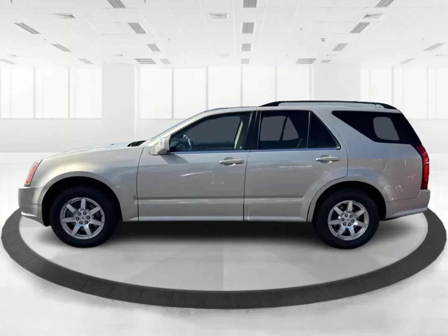 2008 Cadillac SRX V6 (1GYEE437X80) with an 3.6L V-6 DOHC engine, located at 1230 East Main St, Xenia, OH, 45385, (937) 908-9800, 39.688026, -83.910172 - **Discover Luxury and Versatility with the 2008 Cadillac SRX at Advantage Car and Credit Xenia**<br /> <br /> Are you looking for a vehicle that seamlessly blends luxury with practicality? The 2008 Cadillac SRX is the perfect companion for those who desire a comfortable ride for their family, want - Photo#5