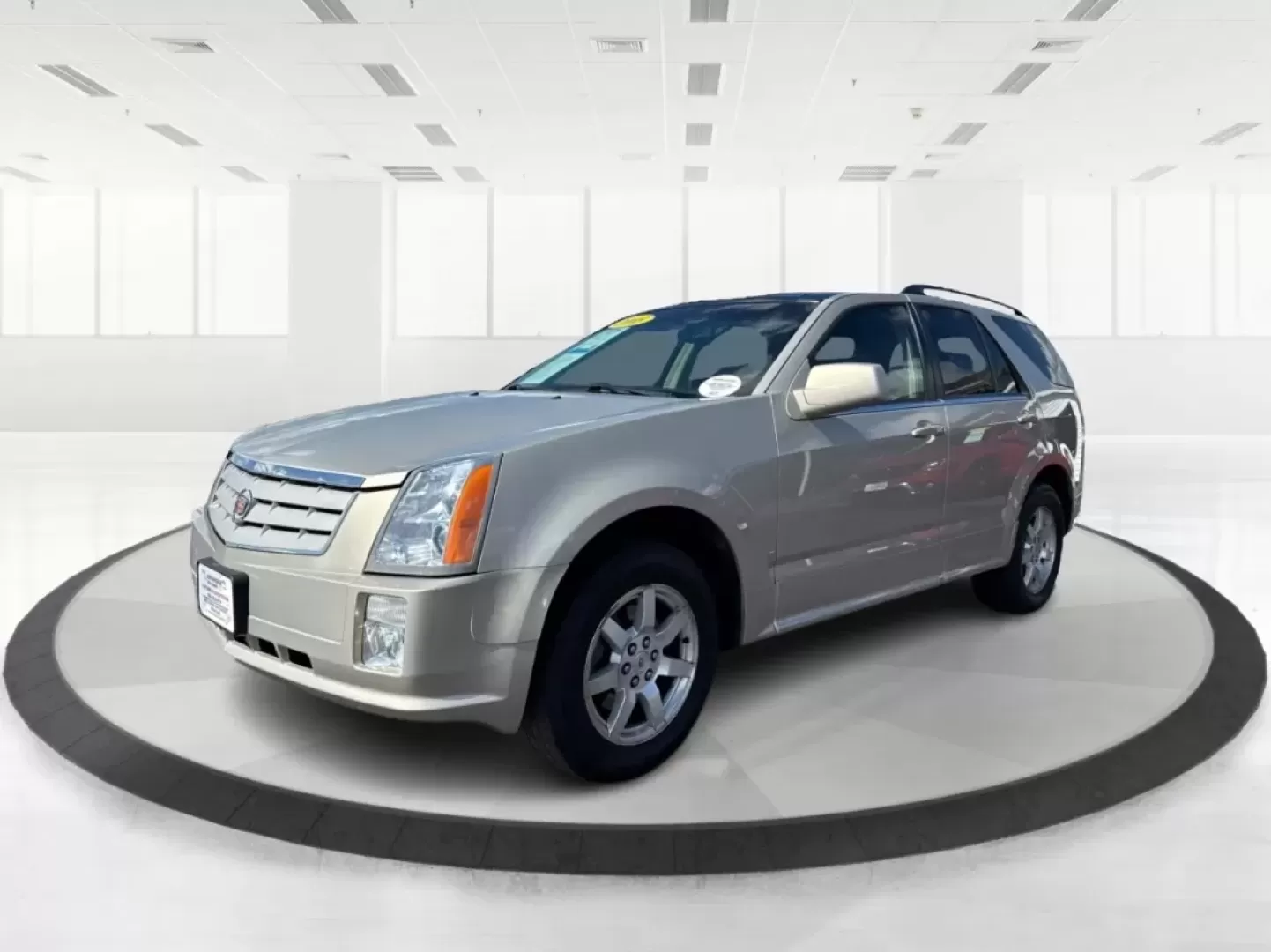 2008 Cadillac SRX V6 (1GYEE437X80) with an 3.6L V-6 DOHC engine, located at 1230 East Main St, Xenia, OH, 45385, (937) 908-9800, 39.688026, -83.910172 - **Discover Luxury and Versatility with the 2008 Cadillac SRX at Advantage Car and Credit Xenia**<br /> <br /> Are you looking for a vehicle that seamlessly blends luxury with practicality? The 2008 Cadillac SRX is the perfect companion for those who desire a comfortable ride for their family, want - Photo#8