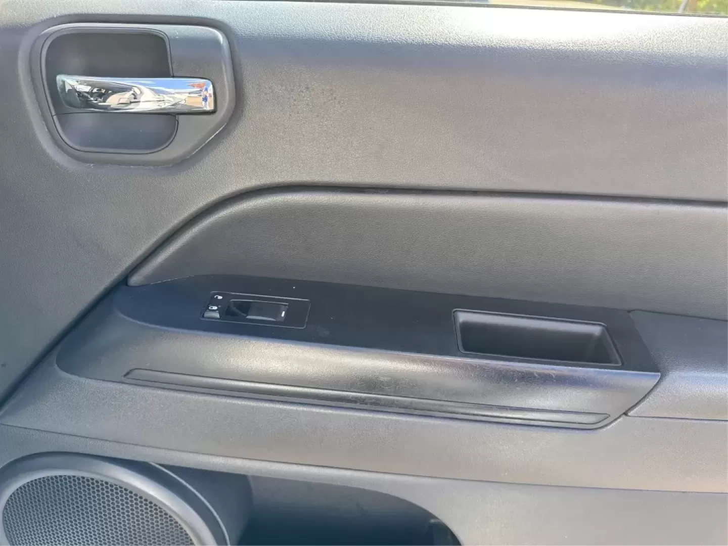 2016 Jeep Compass Sport (1C4NJCBA6GD) with an Other engine, located at 880 E. National Road, Vandalia, OH, 45377, (937) 908-9800, 39.891918, -84.183594 - **Adventure Awaits: Discover the 2016 Jeep Compass Sport at Advantage Car and Credit!**<br /> <br /> Are you ready to embrace the open road and tackle weekend adventures? Look no further than the 2016 Jeep Compass Sport, a versatile SUV that fits seamlessly into your active lifestyle. Whether you're - Photo#18