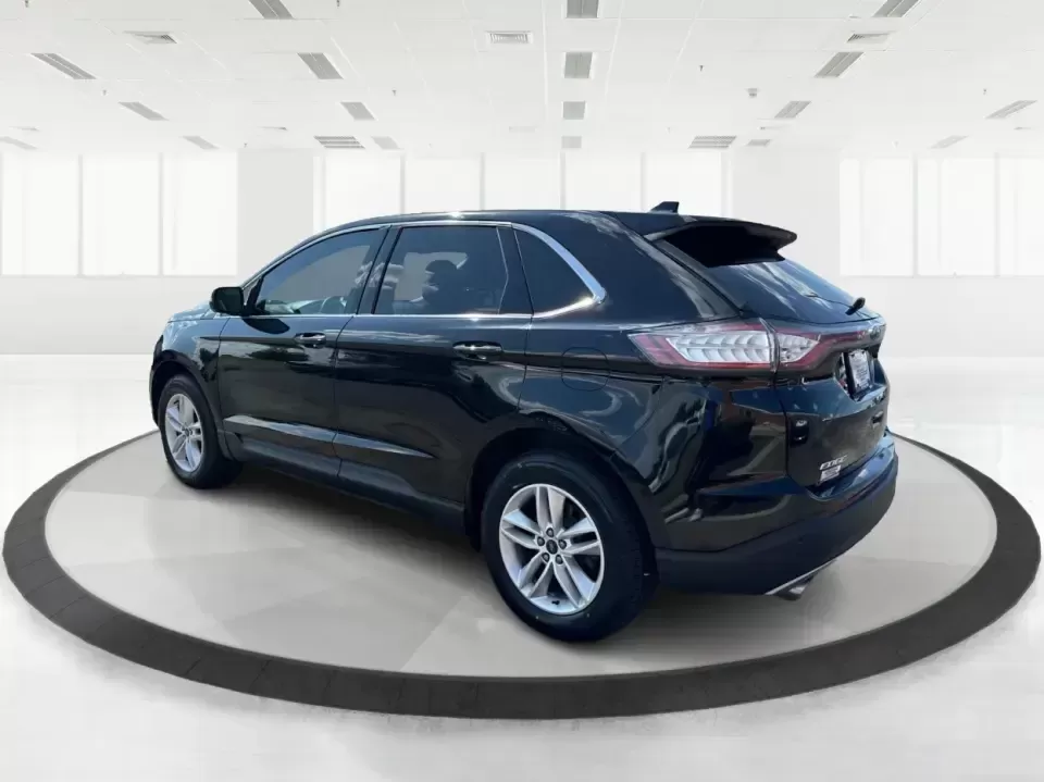 2017 Ford Edge SEL (2FMPK4J9XHB) with an 2.0L L4 DOHC 16V engine, 6A transmission, located at 4508 South Dixie Dr, Moraine, OH, 45439, (937) 908-9800, 39.689976, -84.218452 - **Discover Your Next Adventure with the 2017 Ford Edge SEL at Advantage Car and Credit!**<br /> <br /> Are you ready to elevate your driving experience? The 2017 Ford Edge SEL is not just a vehicle; it's a lifestyle choice that caters to your every need-whether you're a busy professional looking for - Photo#4