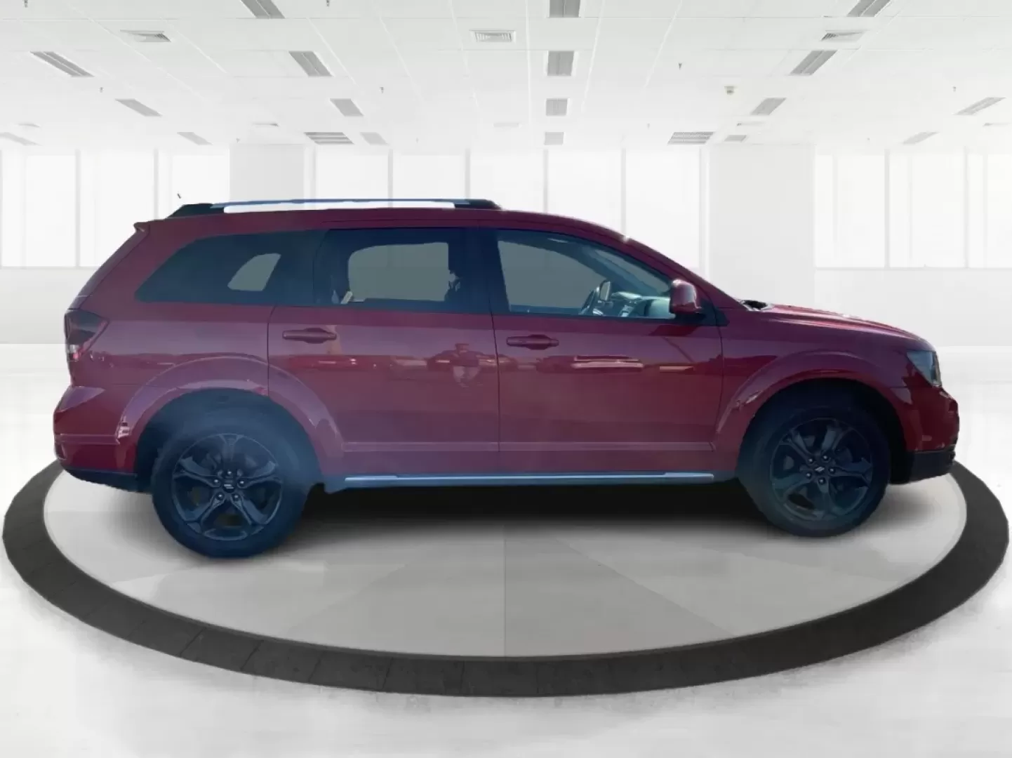 2018 Dodge Journey Crossroad AWD (3C4PDDGG1JT) with an Pentastar 3.6L V-6 DOHC engine, located at 8750 N County Rd 25A, Piqua, OH, 45356, (937) 908-9800, 40.164391, -84.232513 - **Explore Adventure with the 2018 Dodge Journey Crossroad AWD at Advantage Car and Credit - Piqua!**<br /> <br /> Are you ready to enhance your family's adventures or commute in style? Look no further! The 2018 Dodge Journey Crossroad AWD is your perfect companion for weekend getaways, school runs, - Photo#1