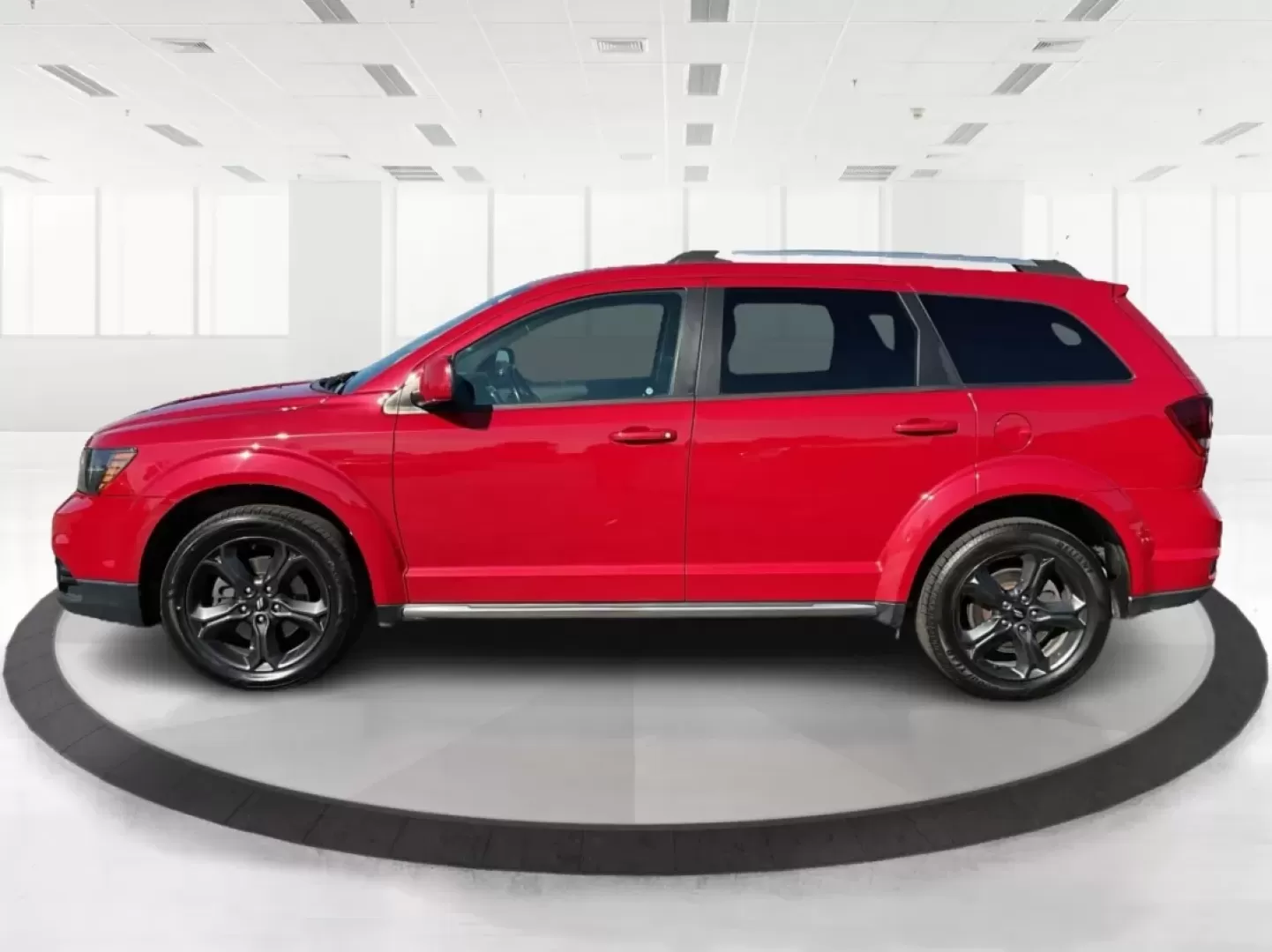 2018 Dodge Journey Crossroad AWD (3C4PDDGG1JT) with an Pentastar 3.6L V-6 DOHC engine, located at 8750 N County Rd 25A, Piqua, OH, 45356, (937) 908-9800, 40.164391, -84.232513 - **Explore Adventure with the 2018 Dodge Journey Crossroad AWD at Advantage Car and Credit - Piqua!**<br /> <br /> Are you ready to enhance your family's adventures or commute in style? Look no further! The 2018 Dodge Journey Crossroad AWD is your perfect companion for weekend getaways, school runs, - Photo#4