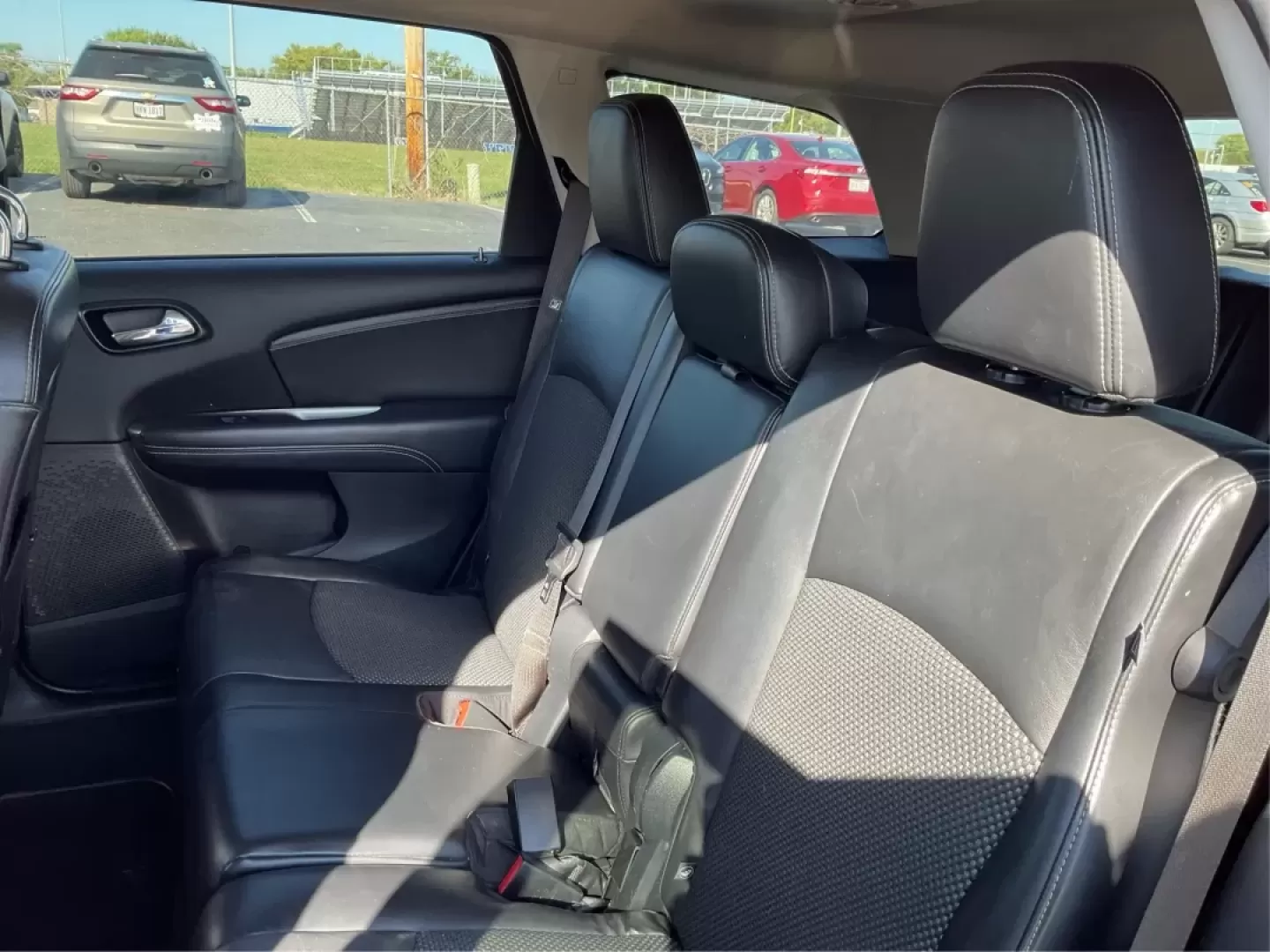 2018 Dodge Journey Crossroad AWD (3C4PDDGG1JT) with an Pentastar 3.6L V-6 DOHC engine, located at 8750 N County Rd 25A, Piqua, OH, 45356, (937) 908-9800, 40.164391, -84.232513 - **Explore Adventure with the 2018 Dodge Journey Crossroad AWD at Advantage Car and Credit - Piqua!**<br /> <br /> Are you ready to enhance your family's adventures or commute in style? Look no further! The 2018 Dodge Journey Crossroad AWD is your perfect companion for weekend getaways, school runs, - Photo#9
